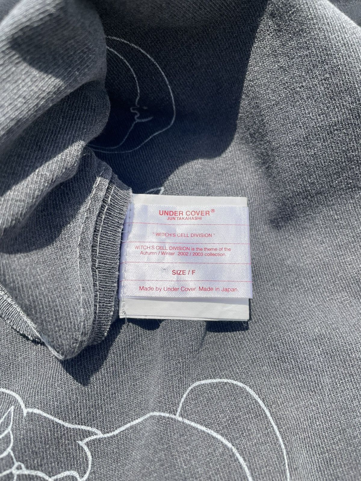 Undercover AW02 “Witch Cells Division” - Undercover T-Shirts Size US M / EU 48-50 / 2 - 8 Thumbnail