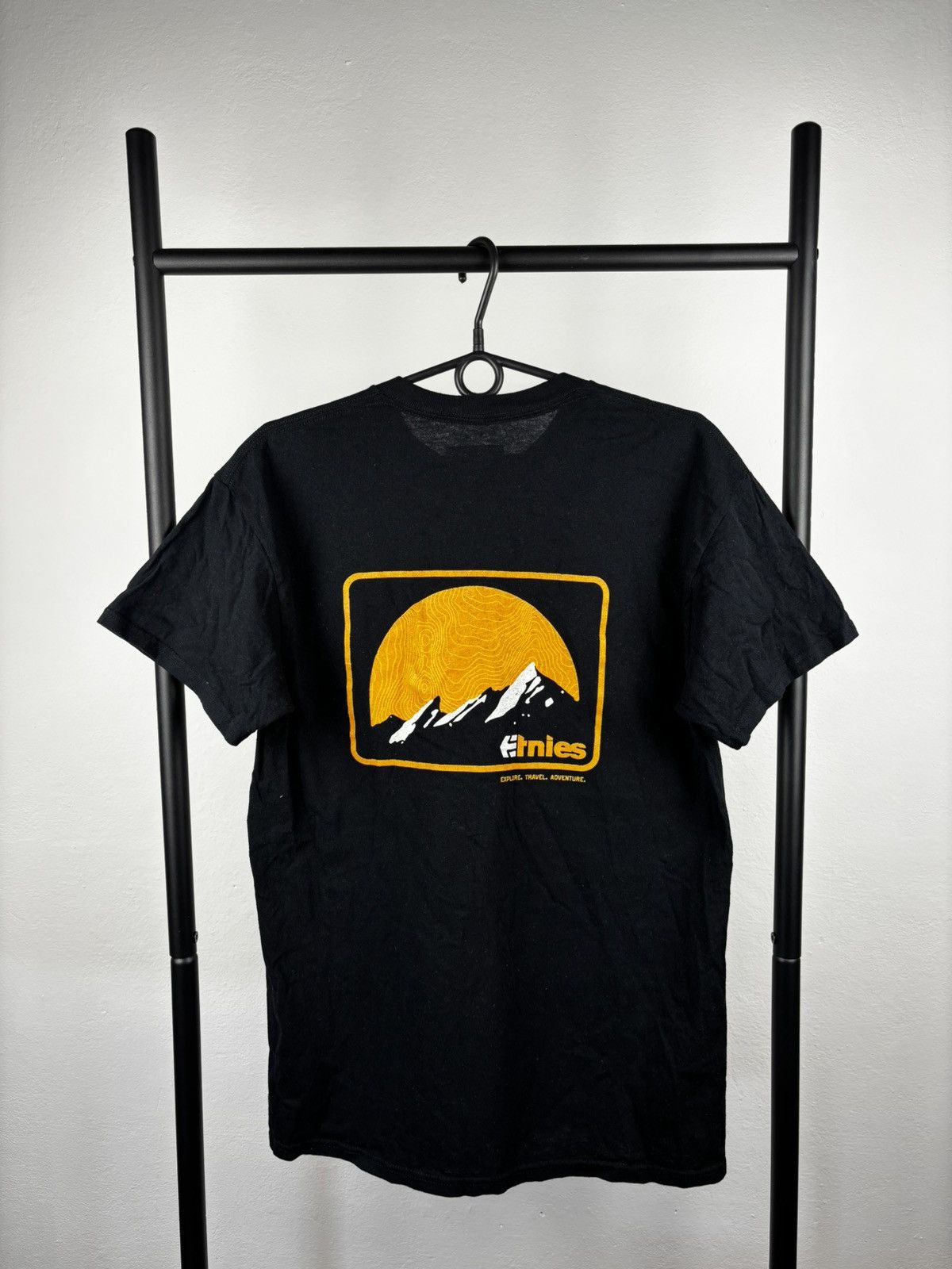 Etnies Etnies big logo t shirt size M-L Size US M / EU 48-50 / 2 - 2 Thumbnail