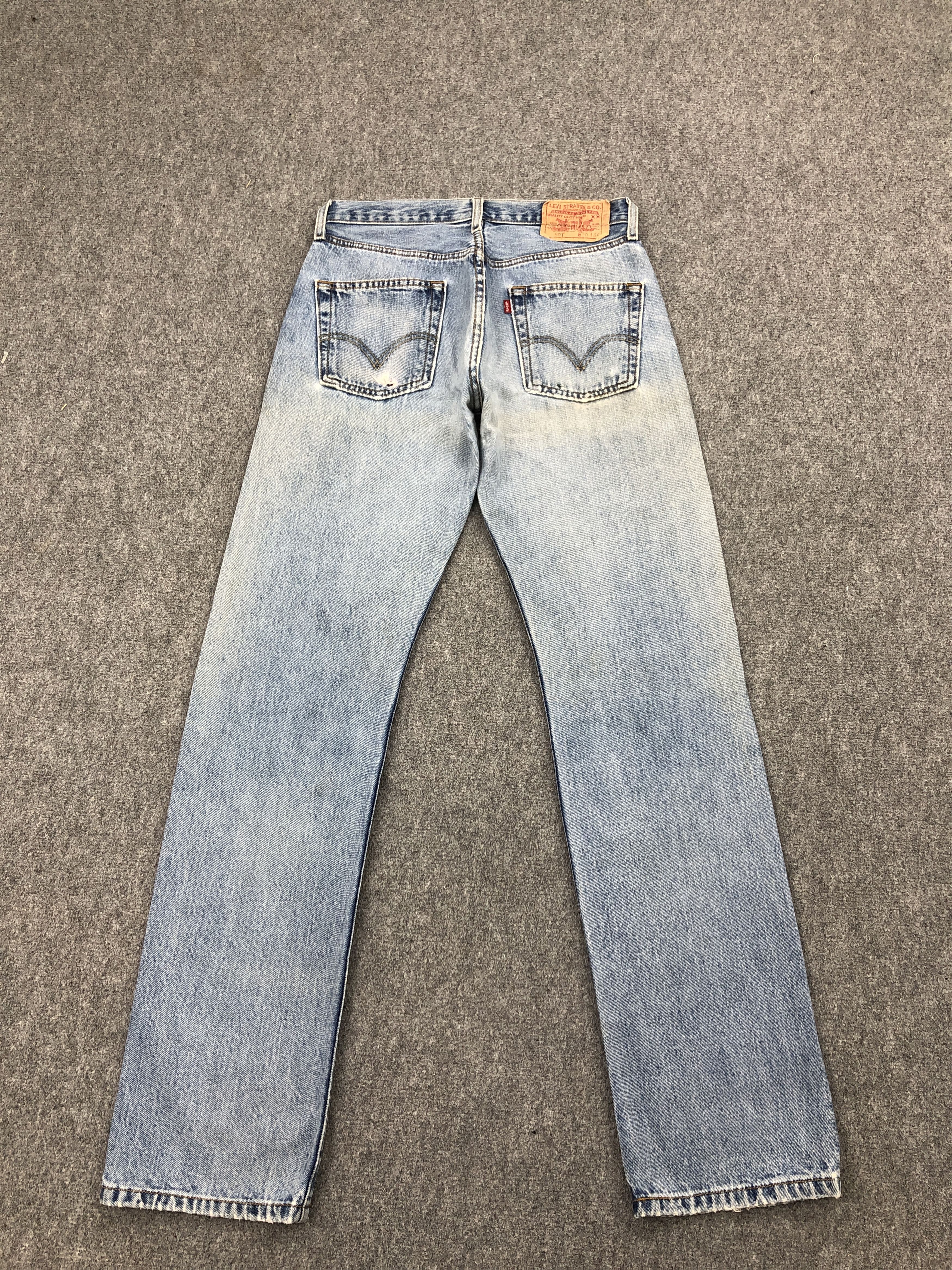 Levi's × Vintage Disressed Vintage Levis 501 Faded Blue Jeans Size US 28 / EU 44 - 3 Thumbnail