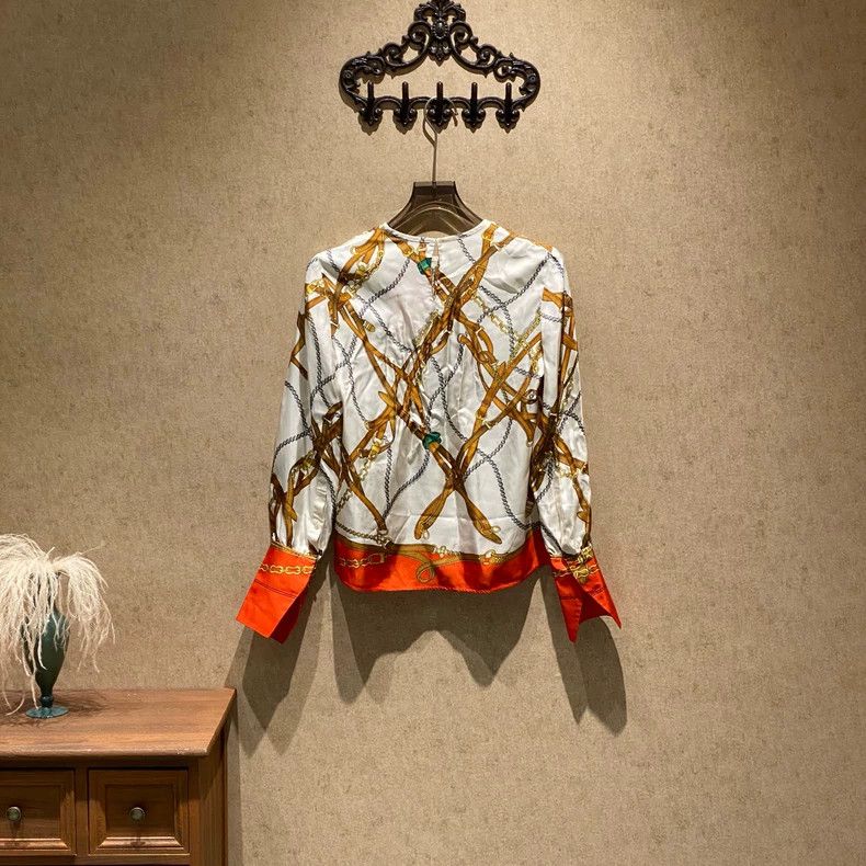 Louis Vuitton Louis Vuitton Chain printed mulberry silk shirt Size XS / US 0-2 / IT 36-38 - 2 Thumbnail