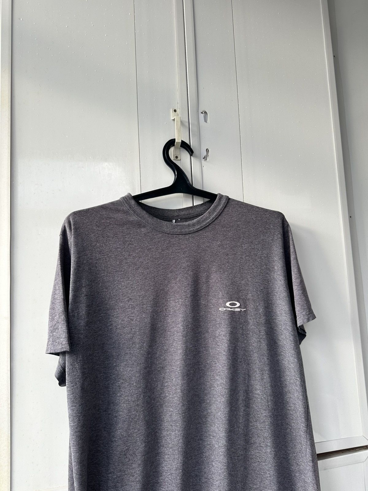 Oakley Vintage Oakley T-shirt Mens Grey Logo Size US XL / EU 56 / 4 - 4 Thumbnail