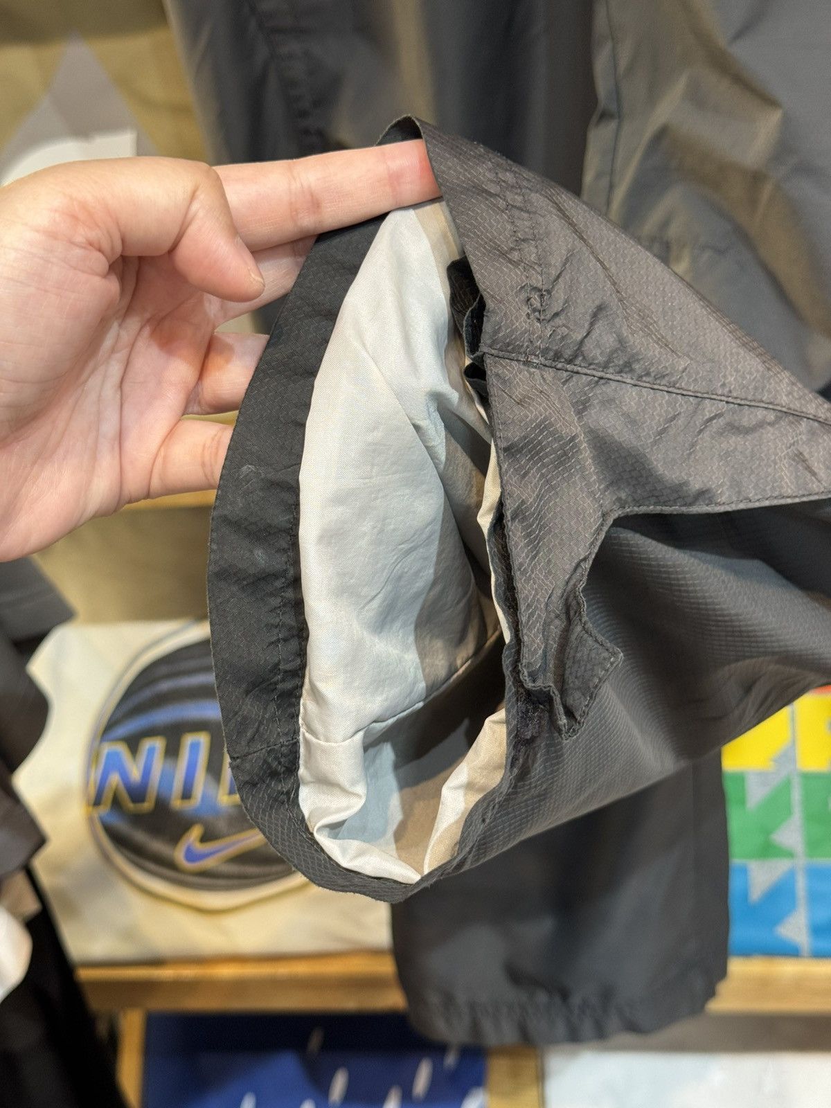 Vintage Vintage Nike Miniswoosh 00's Nylon Pants Size US 35 - 6 Thumbnail