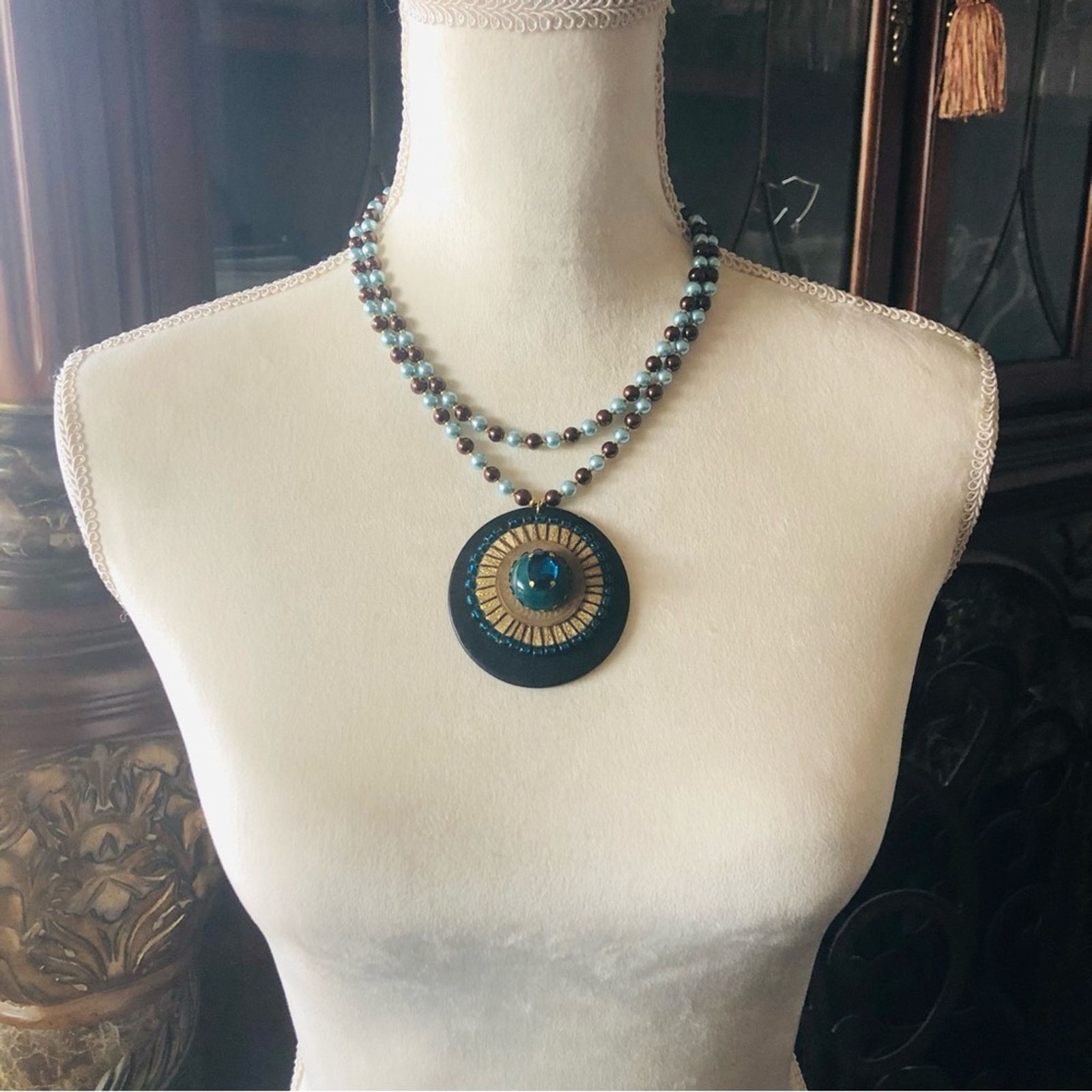 Handmade Handcrafted repurpose amulet Pearl necklace Size ONE SIZE - 5 Thumbnail
