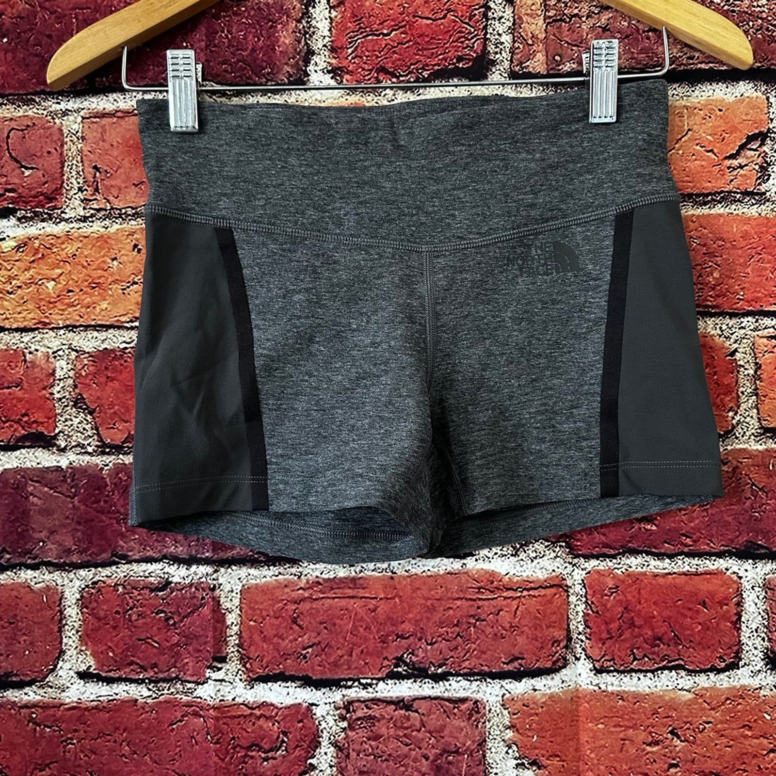 The North Face Woman’s the north face athletic shorts Size 27" / US 4 / IT 40 - 5 Thumbnail