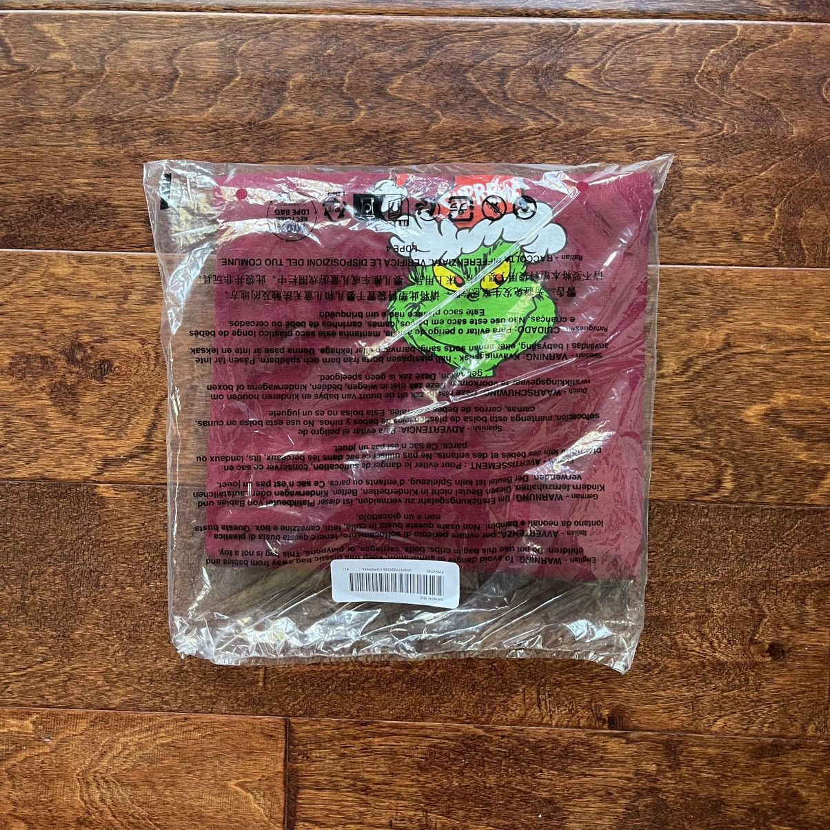 Supreme Supreme Grinch Tee Red Size US XL / EU 56 / 4 - 1 Thumbnail