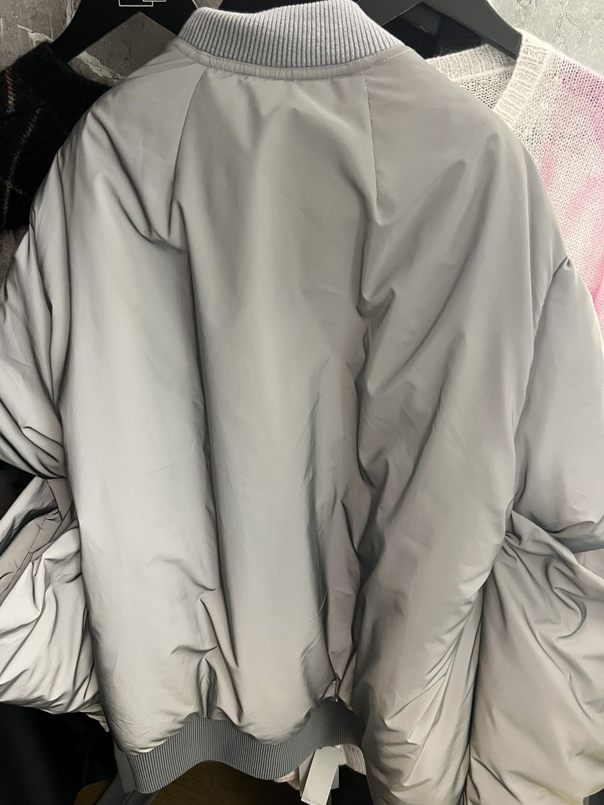 Rick Owens 🔥 Reflective Rick Owens FW22 Strobe Gauntlet bomber jacket Size L / US 10 / IT 46 - 17 Thumbnail