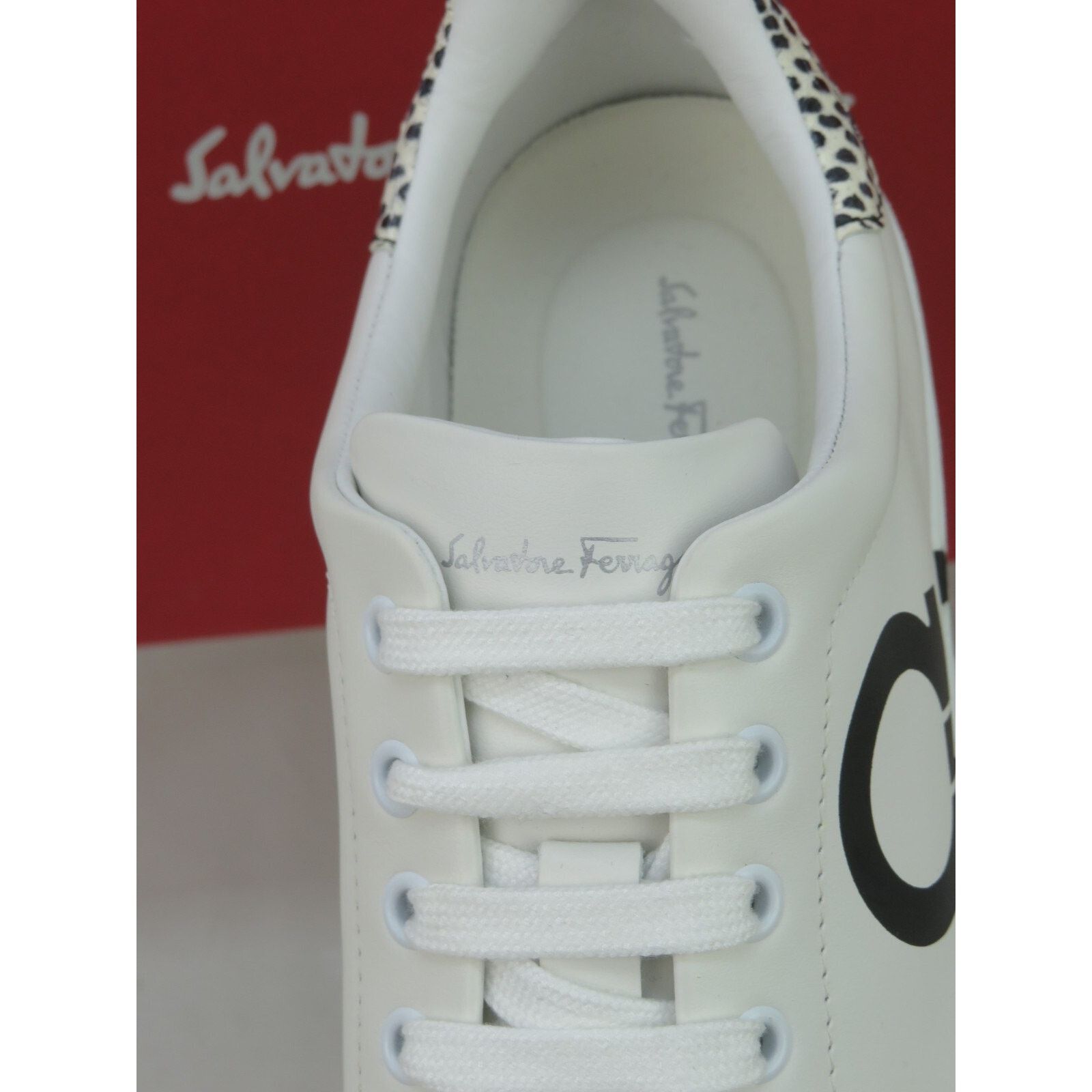 Salvatore Ferragamo FERRAGAMO NUMBER WHITE LEATHER BLACK GANCINI SNEAKERS 10.5 C Size US 10.5 / IT 40.5 - 8 Thumbnail