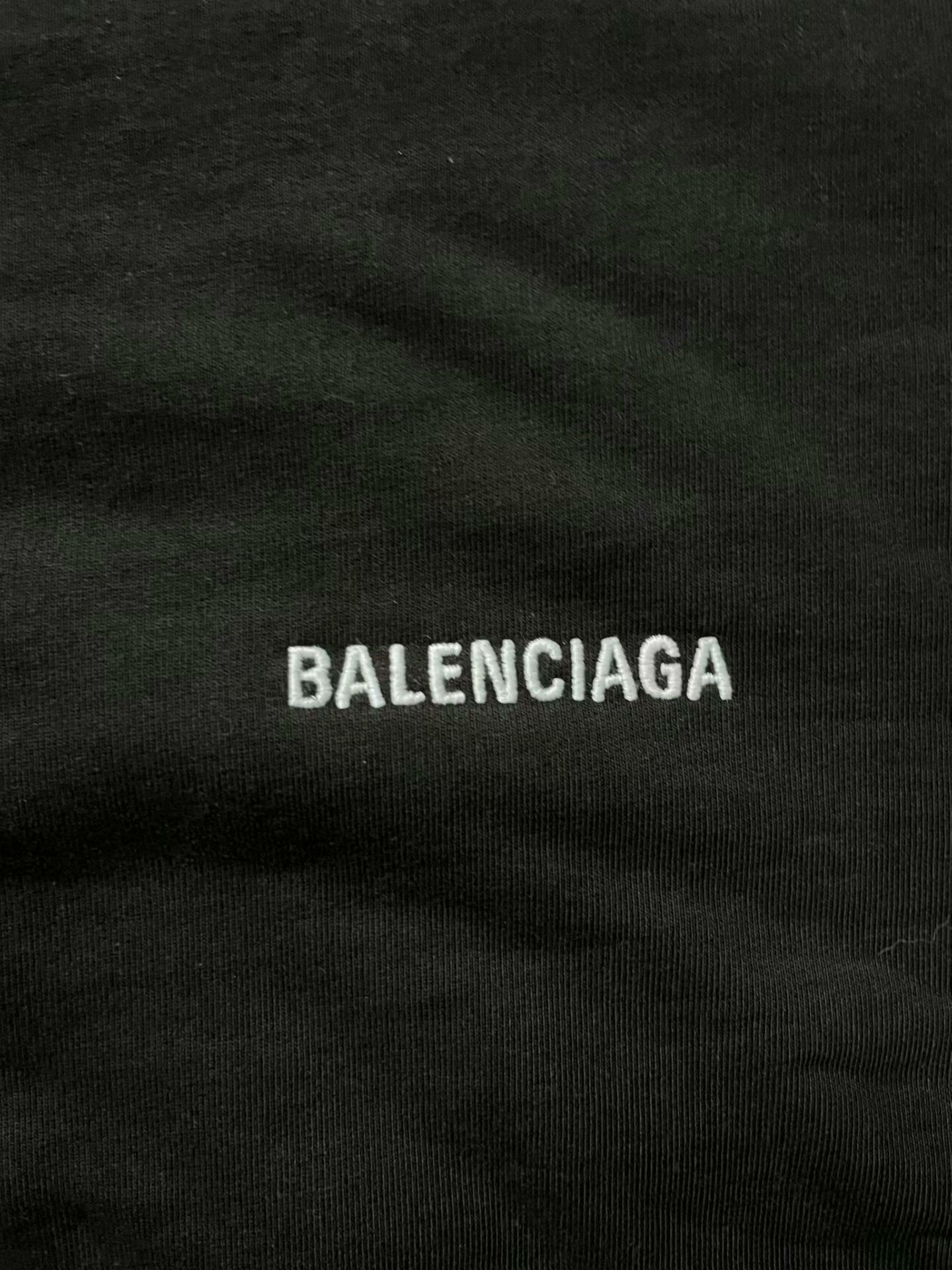 Balenciaga balenciaga large logo black sweatshirt Size US XS / EU 42 / 0 - 2 Thumbnail
