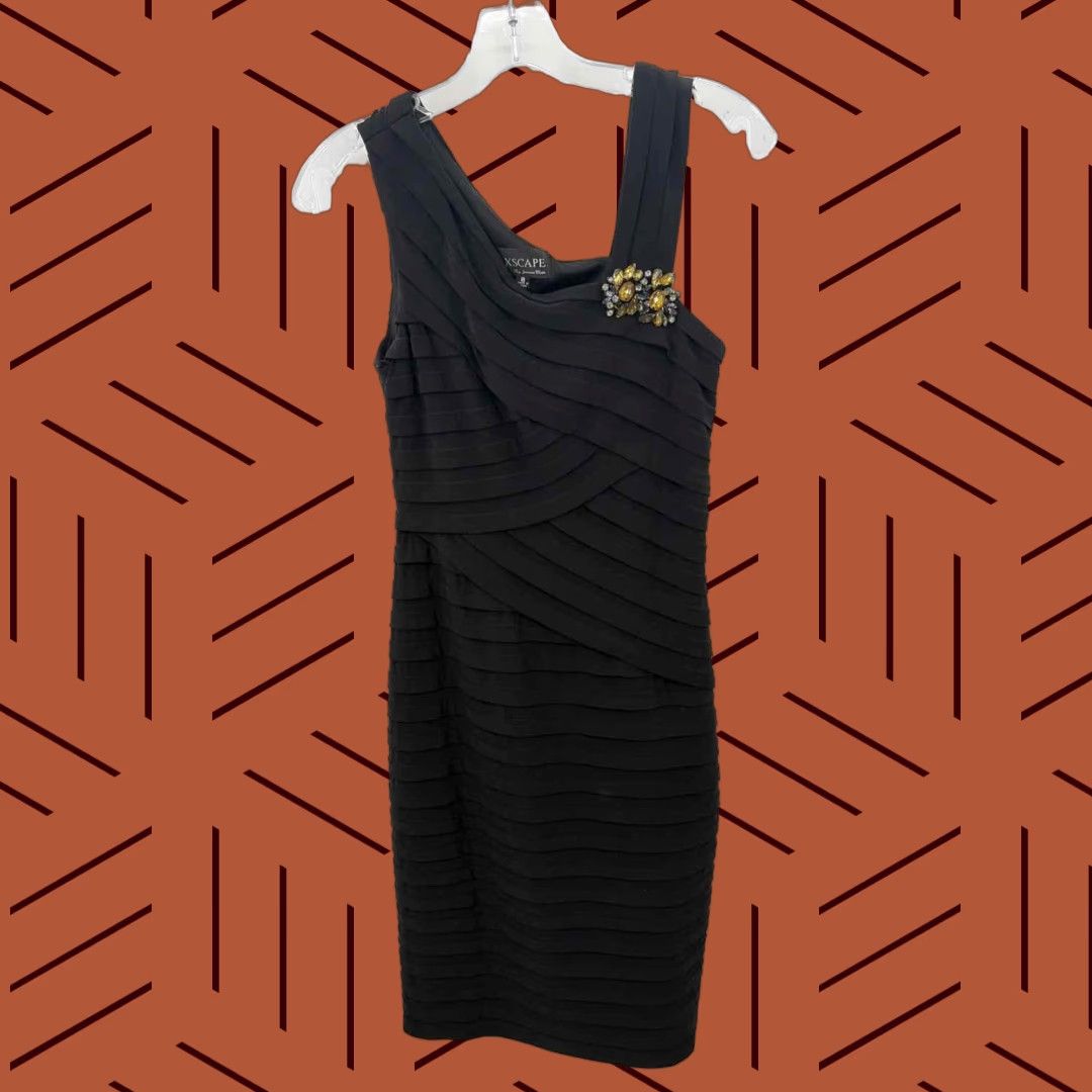 VINTAGE Pre-Owned XScape Black Knee Length Sleeveless Dress Size 8 Regular Women?mil?