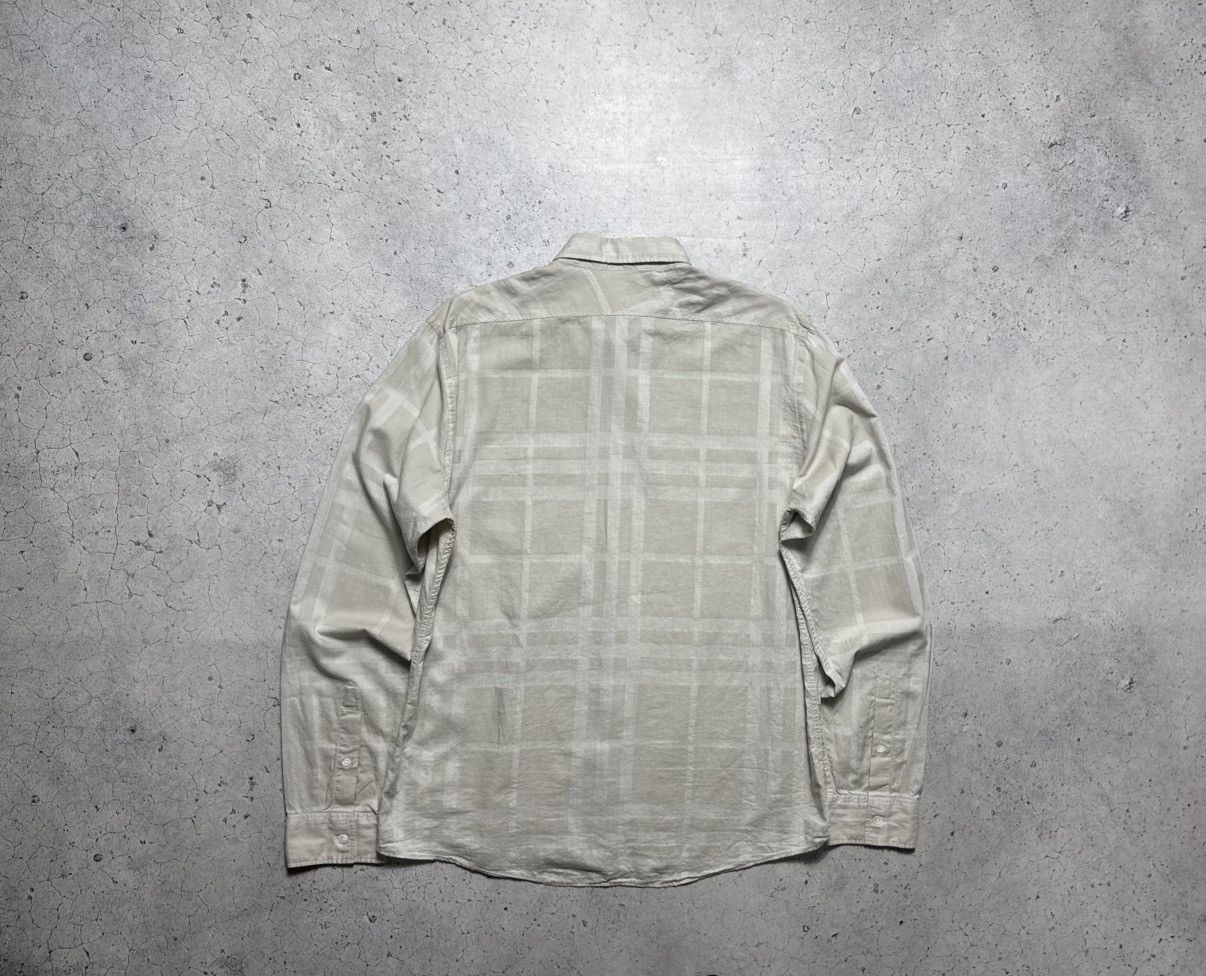 Burberry Burberry London Luxury Checkered Button Up Shirt Size L Size US L / EU 52-54 / 3 - 9 Thumbnail