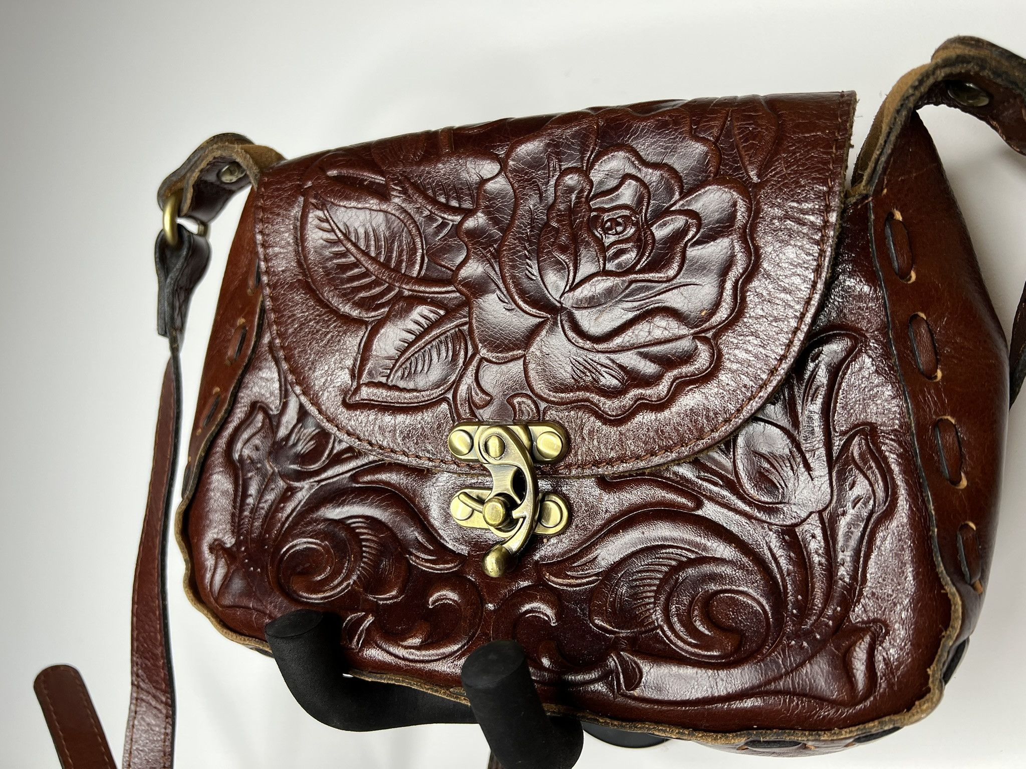 Patricia Nash PATRICIA NASH TOOLED LEATHER CROSSBODY BAG FLORENCE TAN Size ONE SIZE - 3 Thumbnail