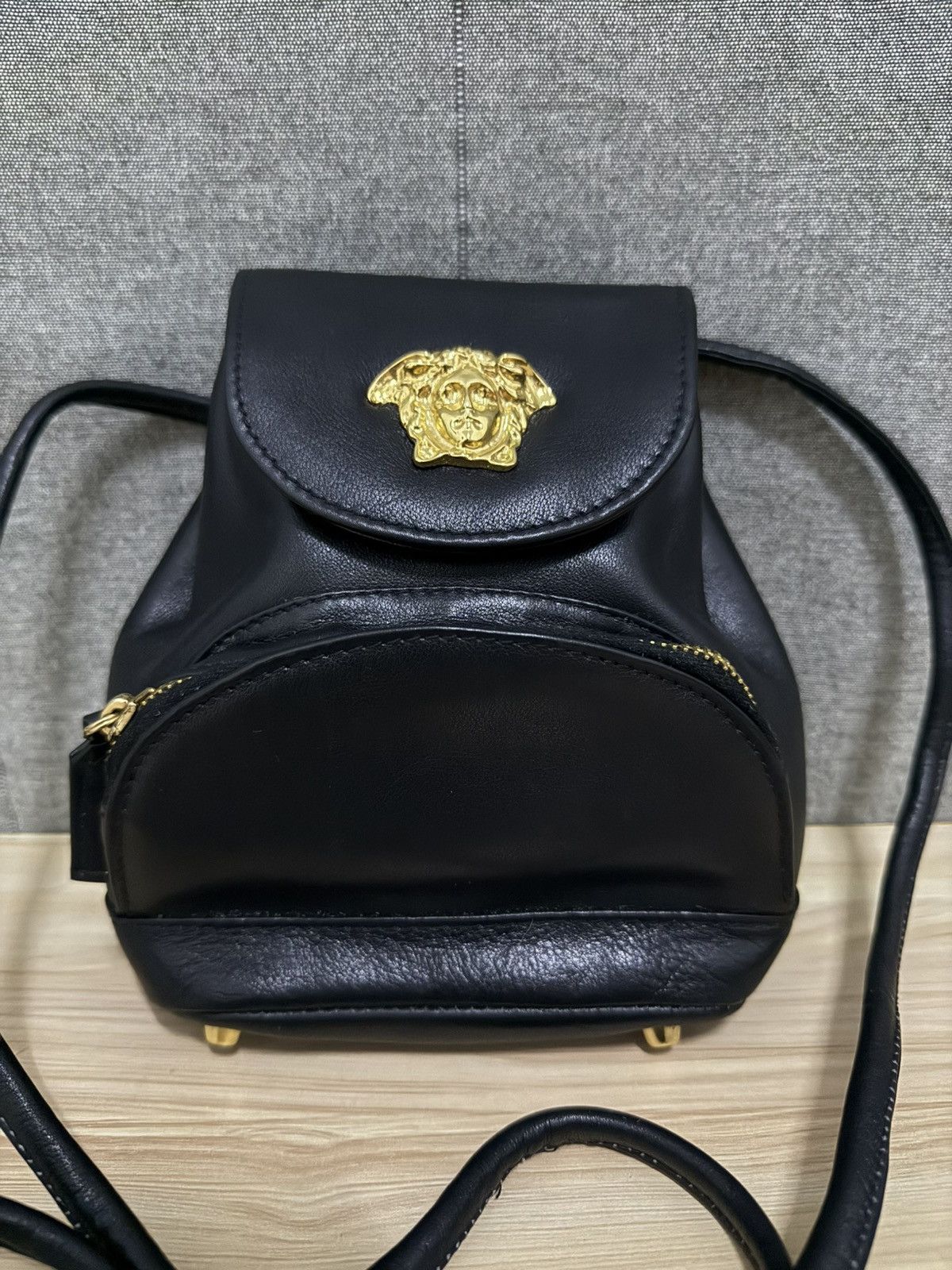 Versace Versace Black Leather Purse Gold Medusa Sling bag Size ONE SIZE - 3 Thumbnail