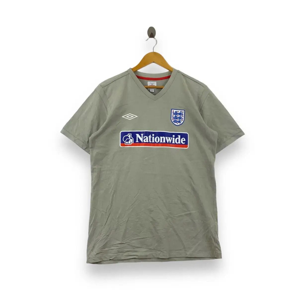 Umbro Vintage UMBRO ENGLAND NATIONWIDE 2010 Football Jersey Tee Size US L / EU 52-54 / 3 - 1 Thumbnail