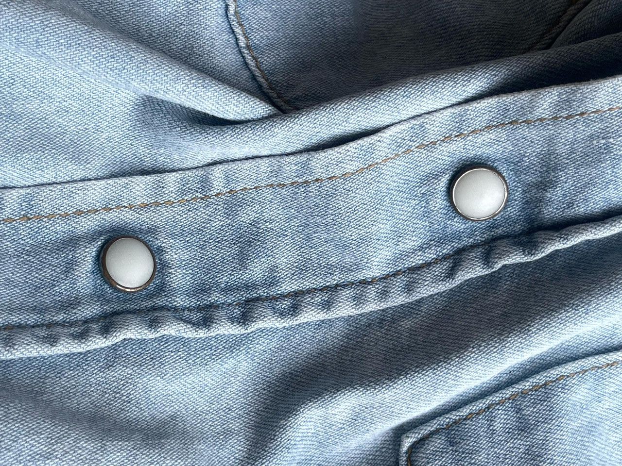Designer × Japanese Brand × Wacko Maria Wacko Maria Guilty Parties Wash Denim Western Shirt Size US S / EU 44-46 / 1 - 17 Thumbnail