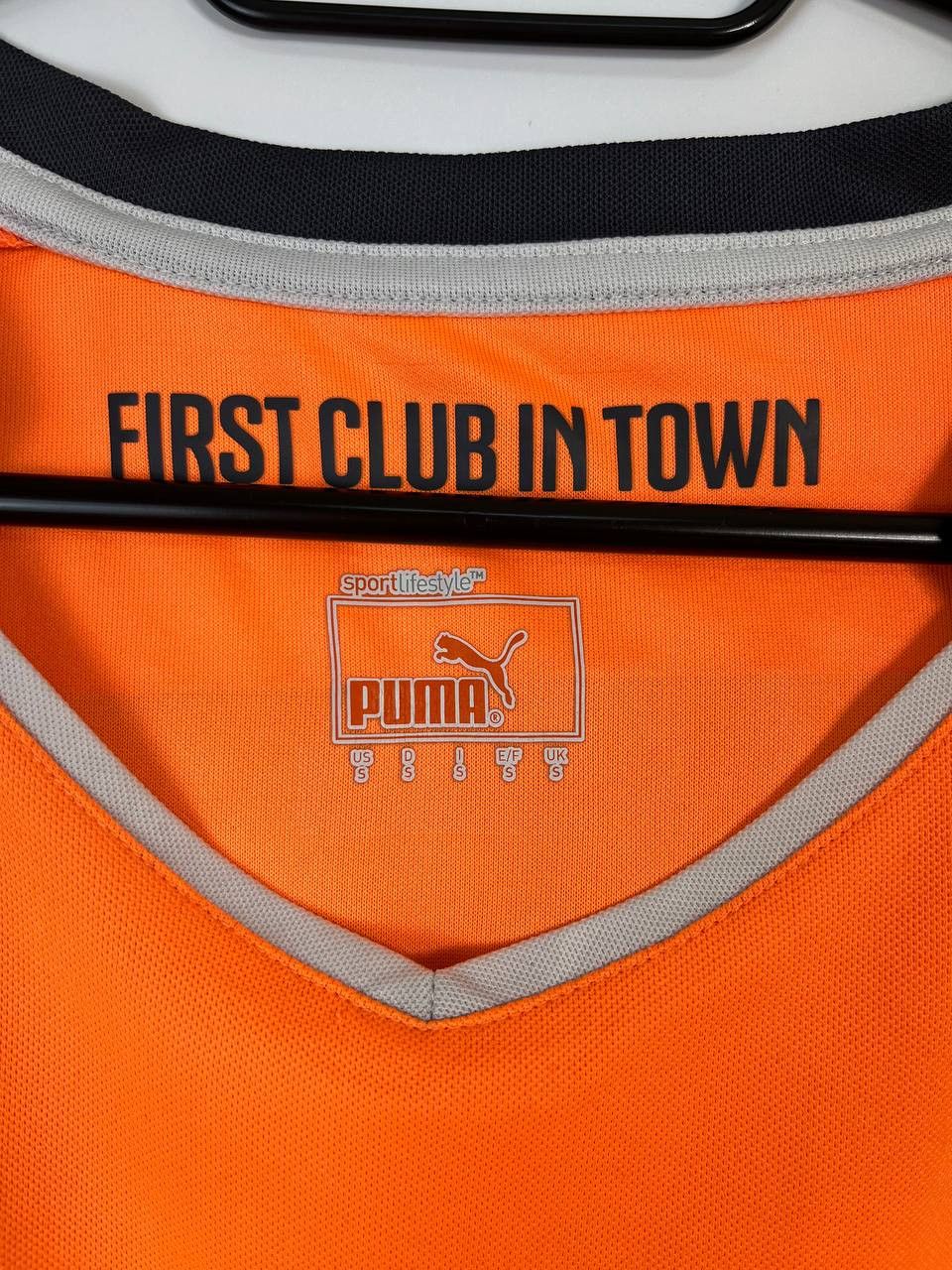 Puma GRASSHOPPER CLUB ZURICH 2014 2015 AWAY SHIRT PUMA Sz S Size US S / EU 44-46 / 1 - 2 Thumbnail