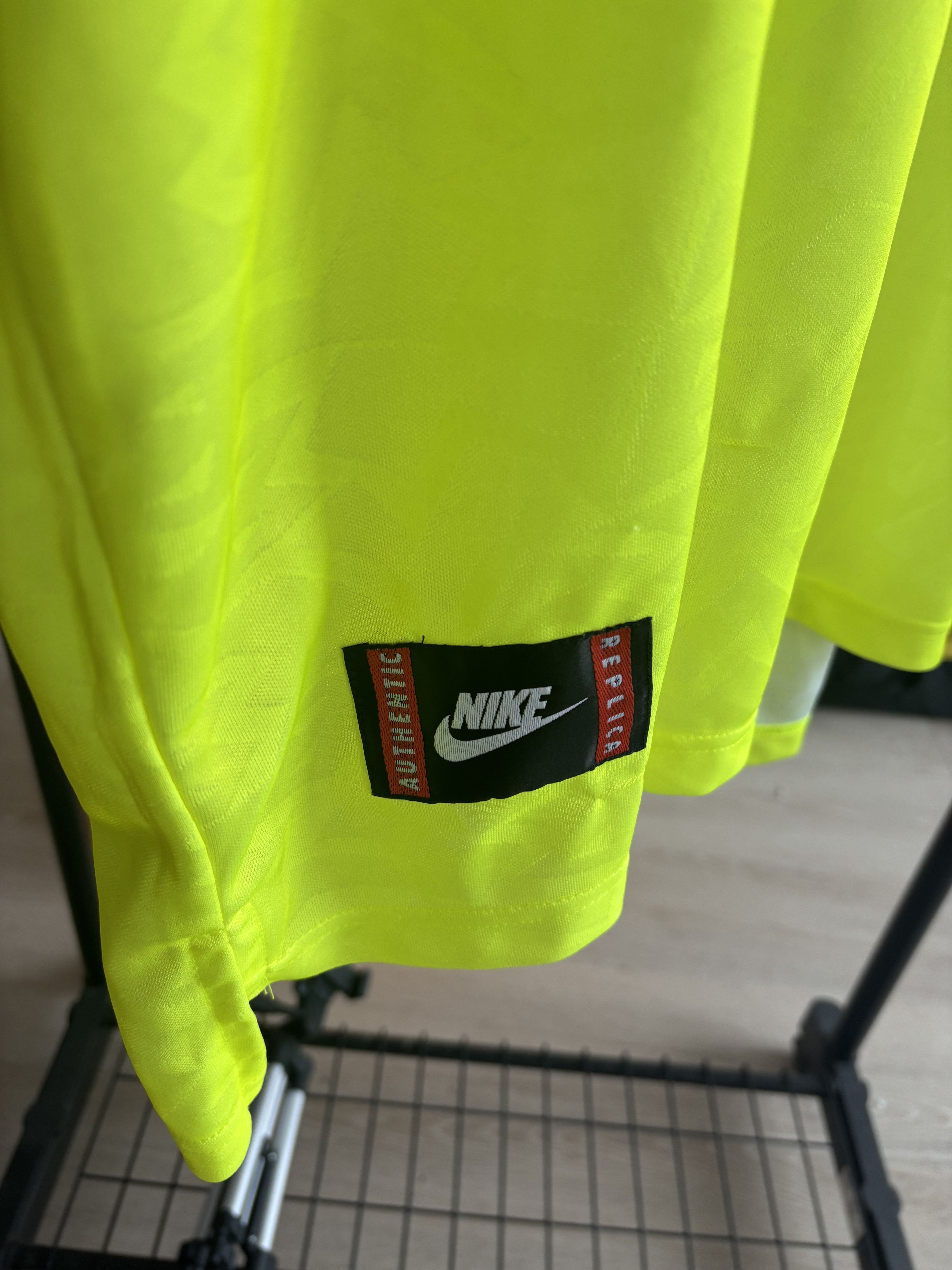 Nike Vintage Nike Borussia Dortmund 1990s Jersey Felix Sponsor Size US XXL / EU 58 / 5 - 6 Thumbnail