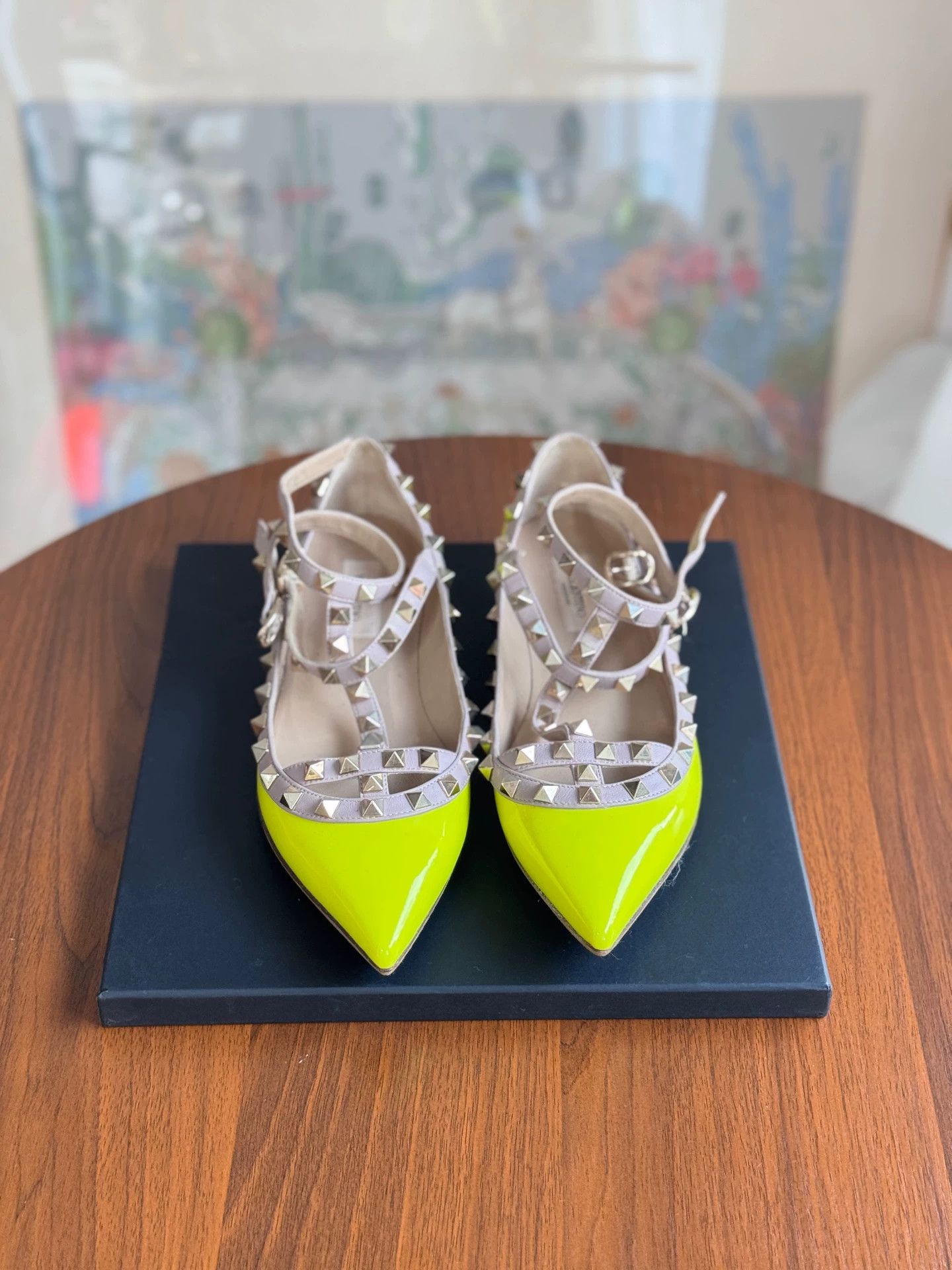 Valentino Valentino 98 New low-top studded yellow EUR 37.5 Size US 6.5 / IT 36.5 - 1 Thumbnail