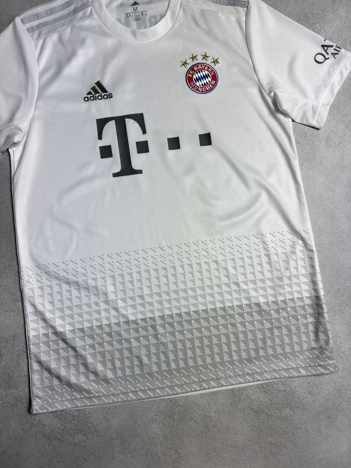 Adidas Bayern Munchen 2019 2020 Away Shirt Soccer Jersey Adidas Size US M / EU 48-50 / 2 - 4 Thumbnail