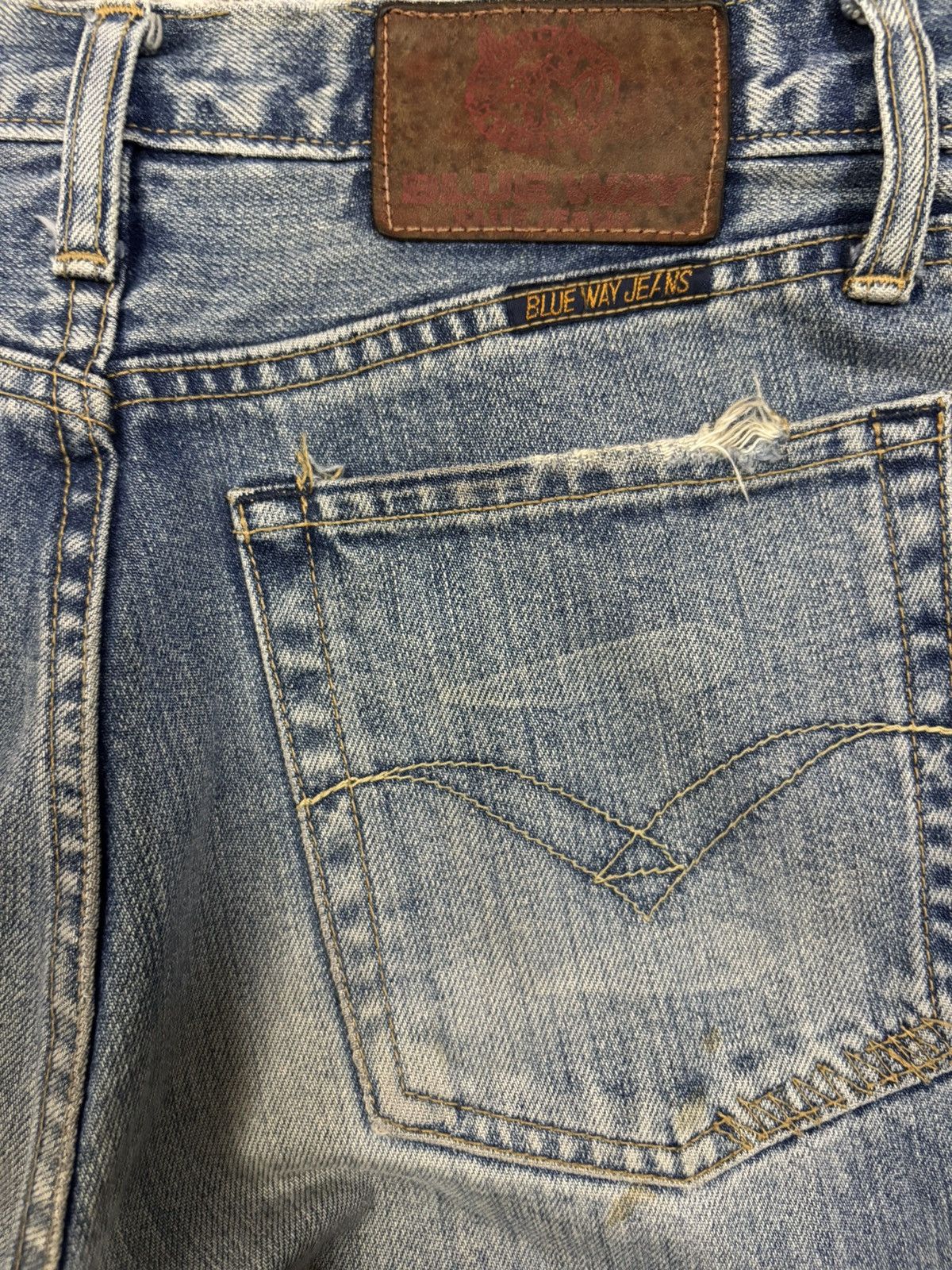 Blue Blue Japan Vintage Japanese Brand BlueWay Rusty Mud Wash Flare Jeans Size US 29 - 11 Thumbnail