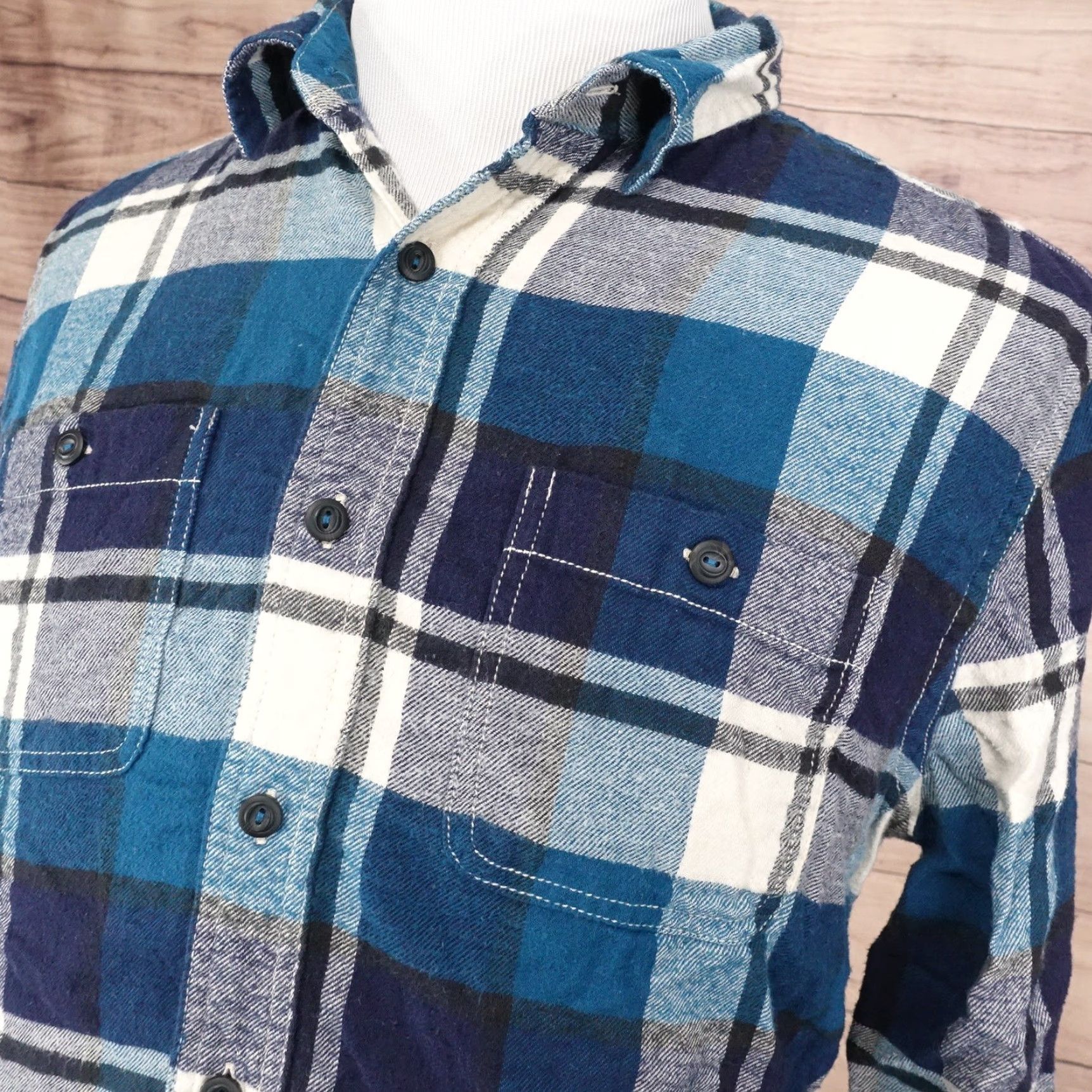 American Eagle Outfitters VINTAGE American Eagle Outfitters Shirt Mens Large Blue Plaid Flannel Long Sleeve Casual Classic Fit Size US L / EU 52-54 / 3 - 2 Thumbnail