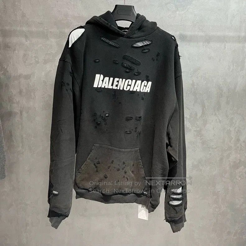 Balenciaga Balenciaga Black Distressed Print Hoodie. Size US S / EU 44-46 / 1 - 1 Thumbnail