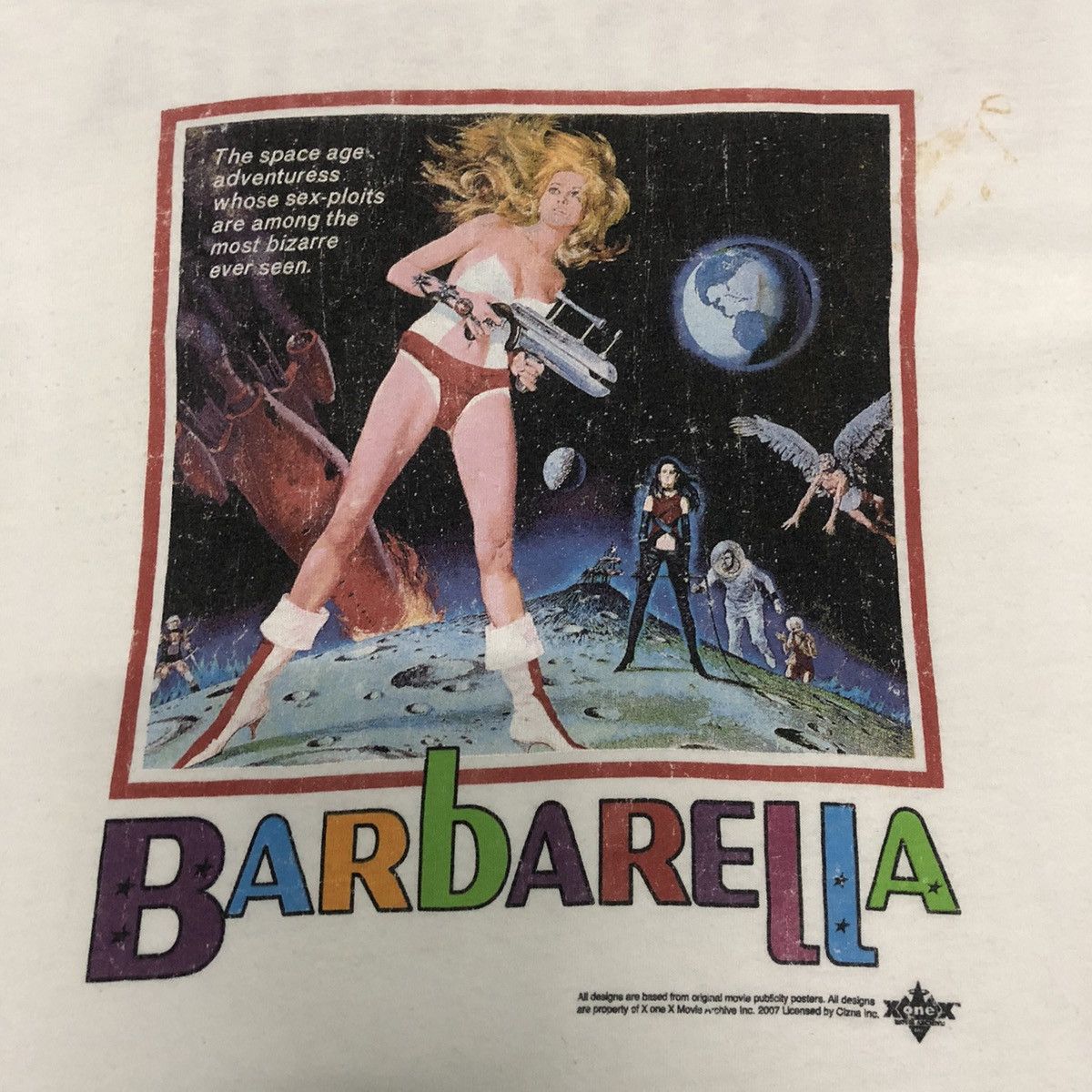 Sci-Fi Fantasy Barbarella 60s SciFi Movie Poster Tshirt Size US M / EU 48-50 / 2 - 7 Thumbnail