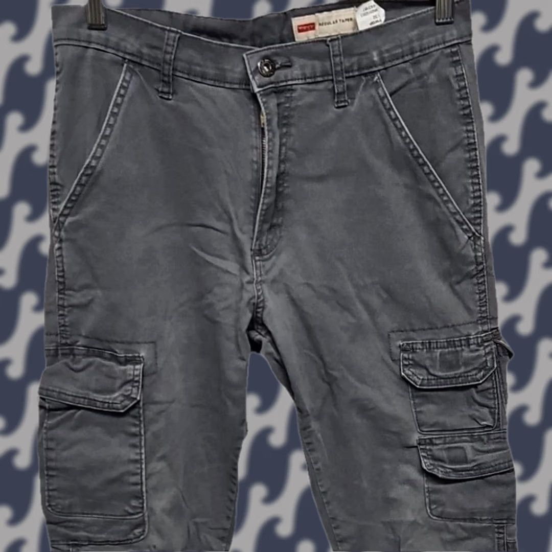Wrangler Wrangler Cargo Pants Gray Stretch Cotton Regular Taper 30x32 Men’s Regular Inseam 32” Zip Button Flat Front Canvas Logo Zipper Size US 30 / EU 46 - 1 Thumbnail