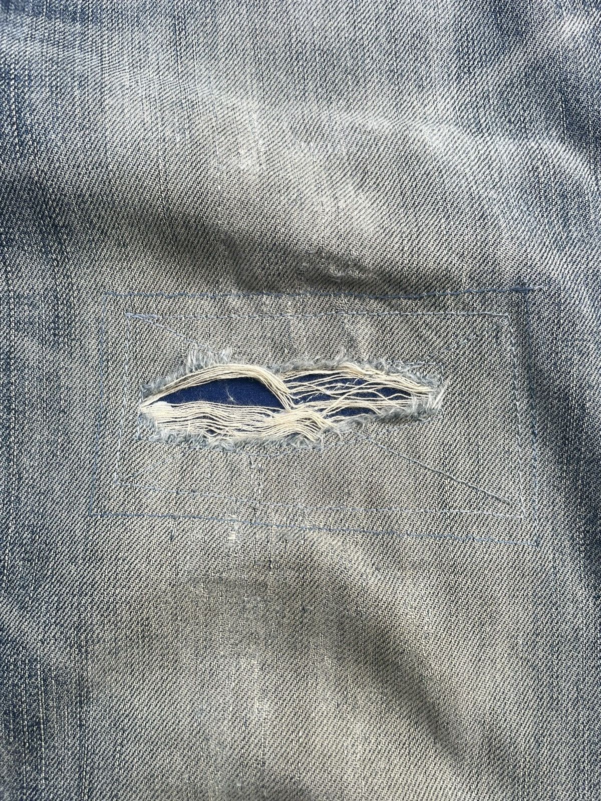 Levi's × Vintage Vintage 2008 Levis Lot 203 Faded & Distresed Size US 35 - 25 Thumbnail