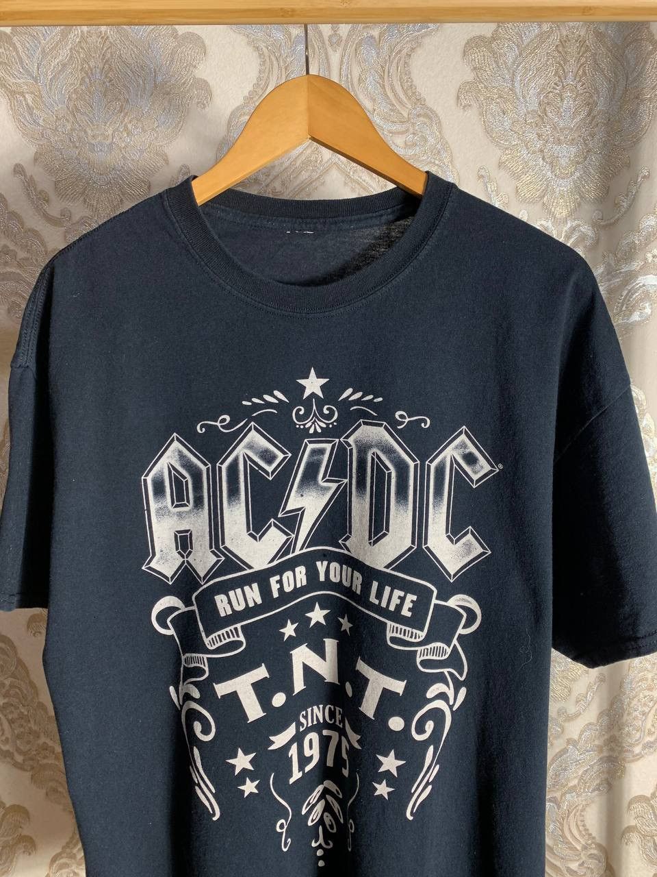 AC/DC × Vintage VERY RARE AC/DC RUN FOR YOUR LIFE BAND ROCK T-SHIRT METAL Size US XL / EU 56 / 4 - 2 Thumbnail