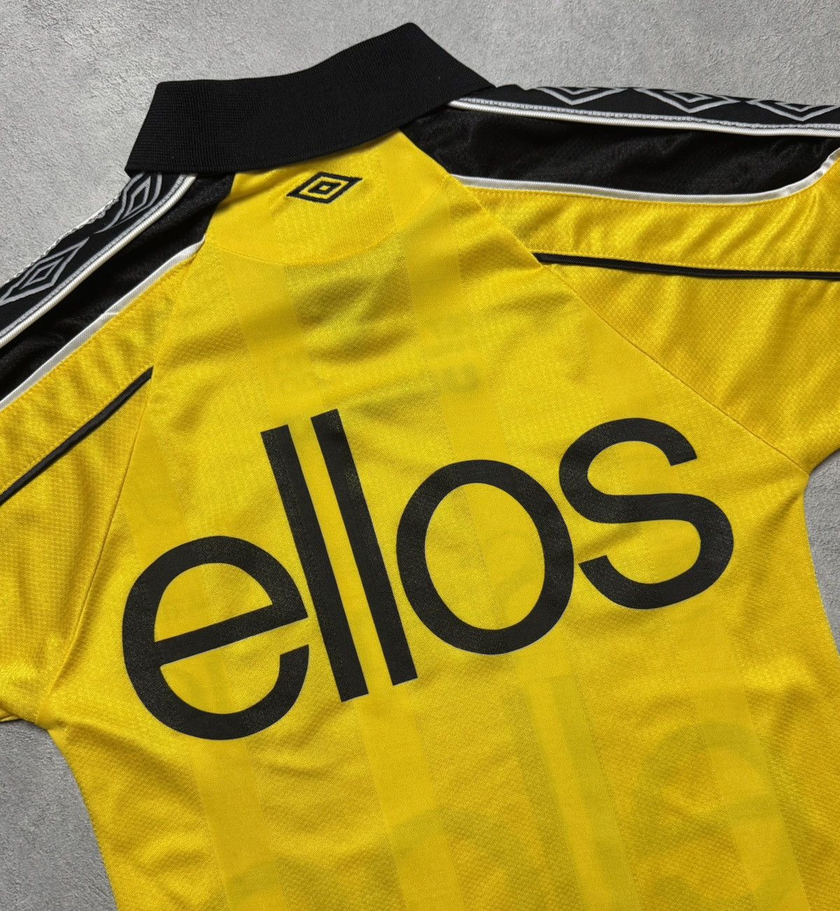 Umbro IF Elfsborg 1999 2000 Home Shirt Soccer Jersey Umbro Size US XS / EU 42 / 0 - 12 Thumbnail