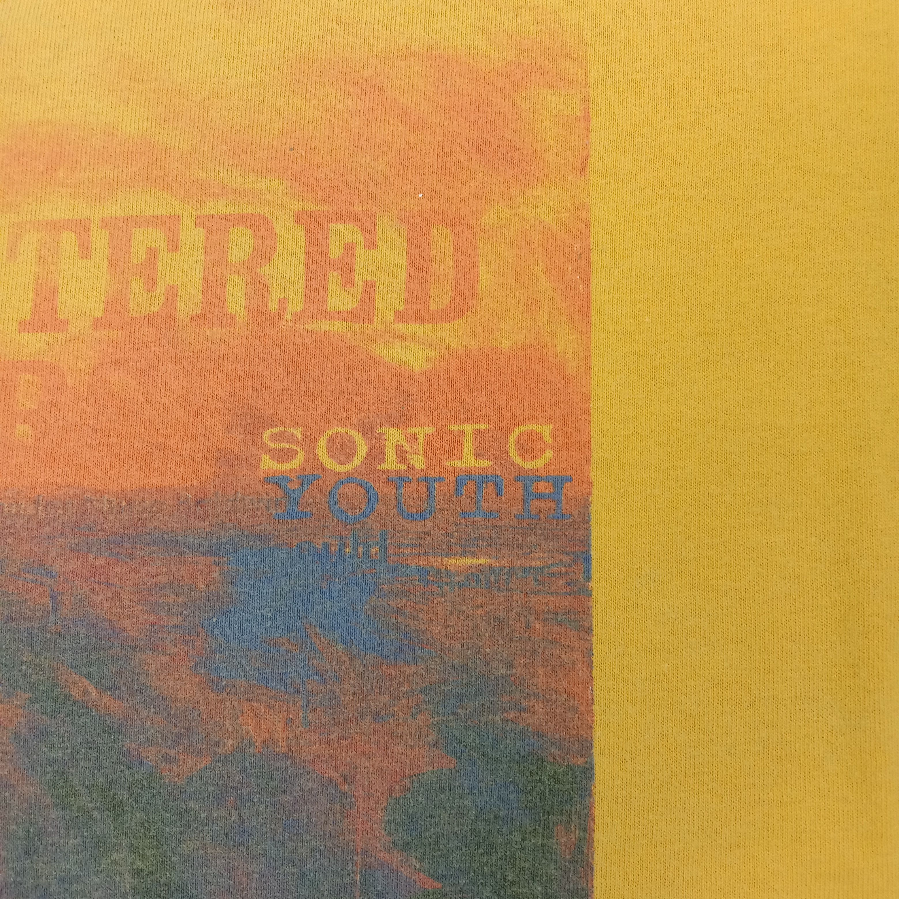 Band Tees Sonic Youth Registered Nurse 2004 Band Tshirt C267N65 Size US L / EU 52-54 / 3 - 3 Thumbnail