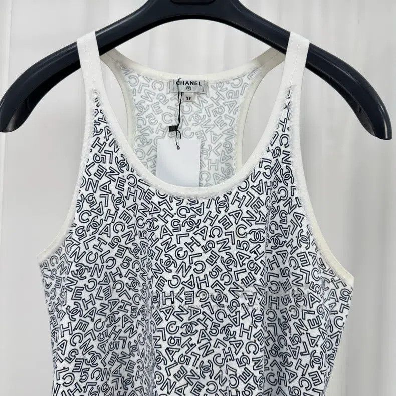 Chanel Chanel Full-printed letter beaded vest Size XS / US 0-2 / IT 36-38 - 3 Thumbnail