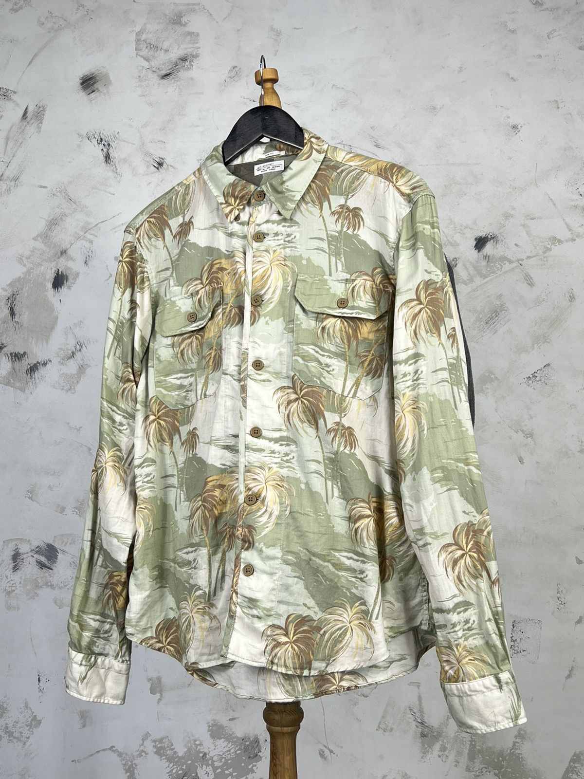 Allsaints Vintage AllSaints Palm Print Button Up Shirt Size M - L Size US M / EU 48-50 / 2 - 1 Thumbnail