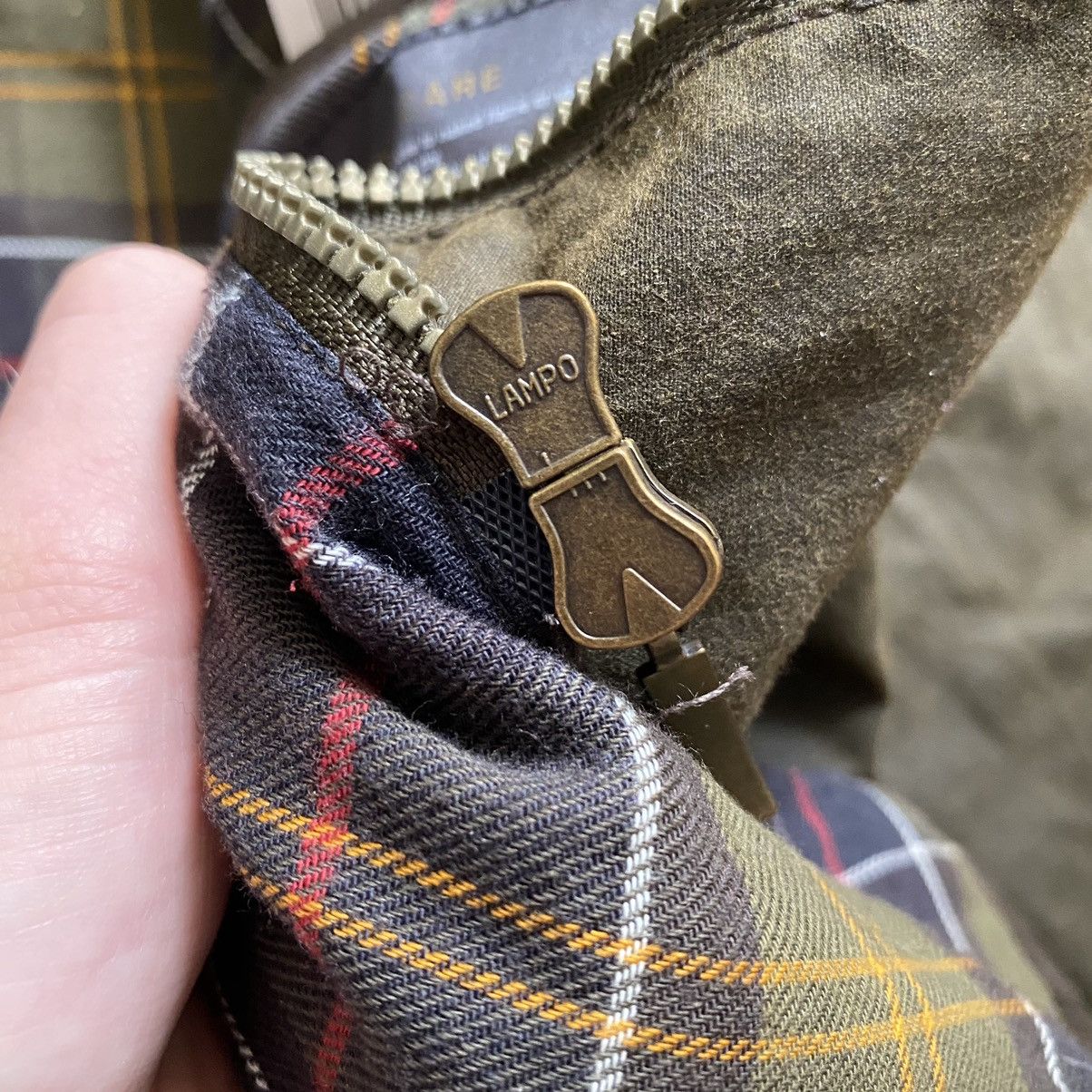 Barbour Vintage Barbour Green Womens Utility Waxed Jacket Size Uk 16 Size XL / US 12-14 / IT 48-50 - 12 Thumbnail