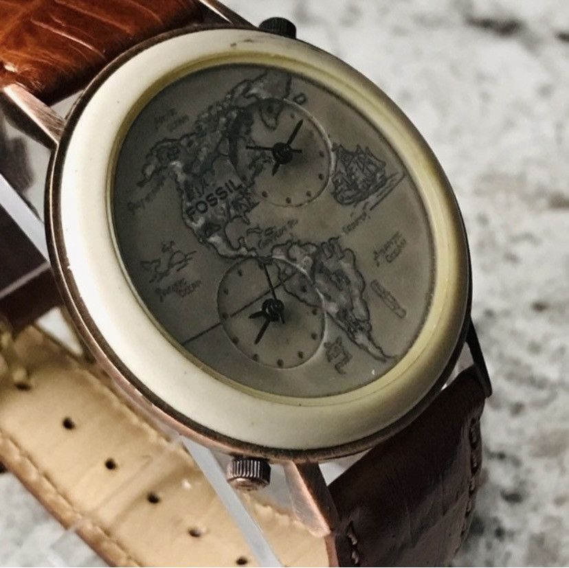 Fossil 1995 STONE NORTH AMERICA CONTINENTS FOSSIL BW-6736 Size ONE SIZE - 7 Thumbnail