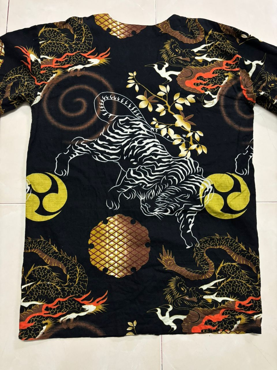 Japanese Brand JAPANESE-STYLE SHIRT OR YUKATA STRIKING TIGER & DRAGON Size US M / EU 48-50 / 2 - 2 Thumbnail