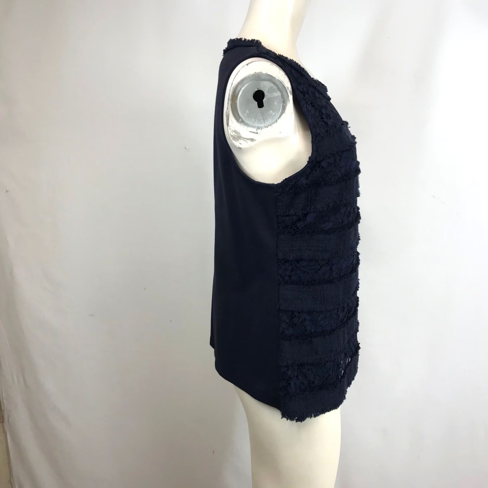 J.Crew J. Crew Navy Blue Lace Tweed Fringe Sleeveless Top Shirt Womens M Size M / US 6-8 / IT 42-44 - 4 Thumbnail