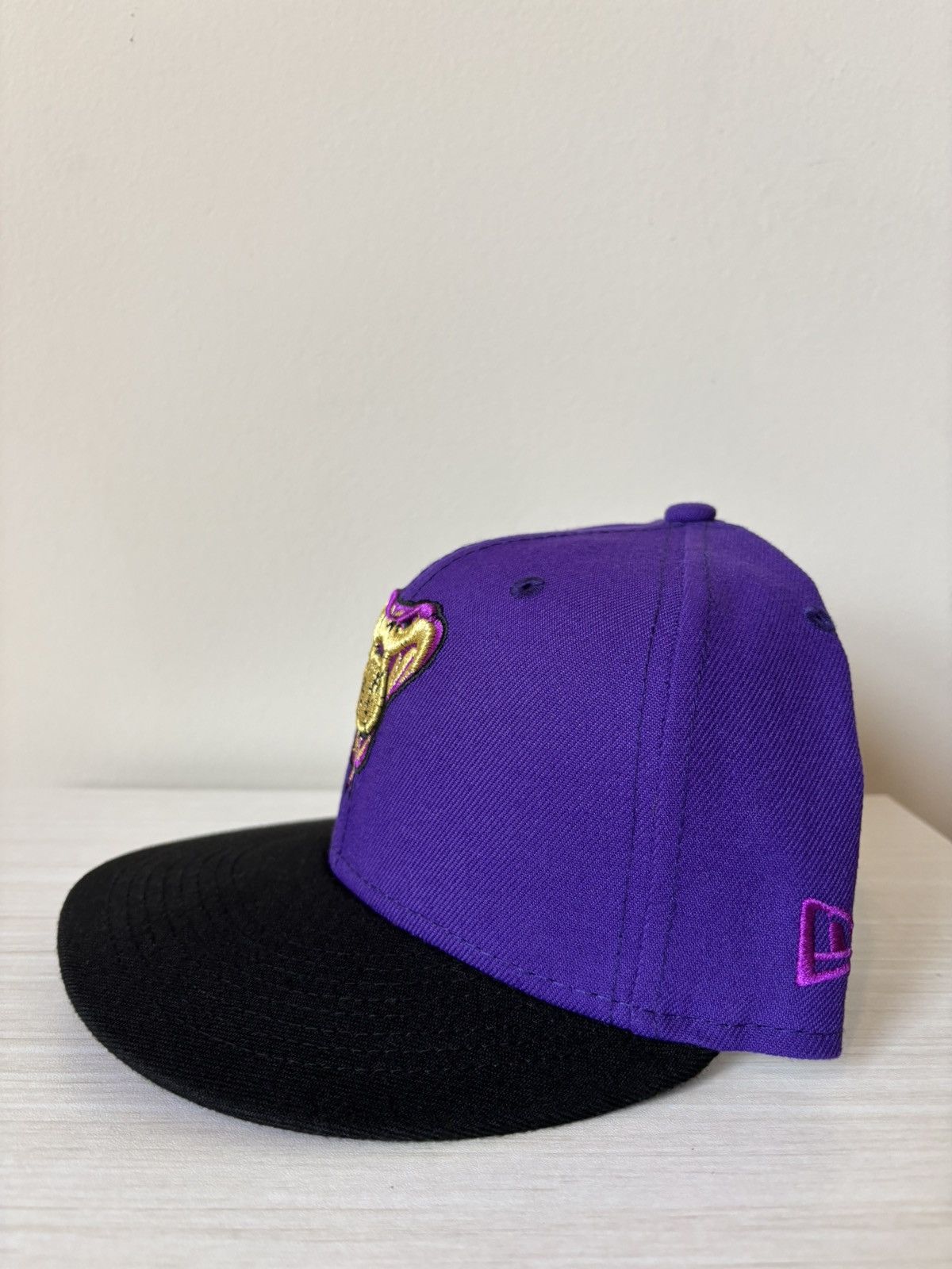 Lids Arizona Diamondbacks Fitted Crown Royal Size 7 1/2 Size ONE SIZE - 5 Thumbnail