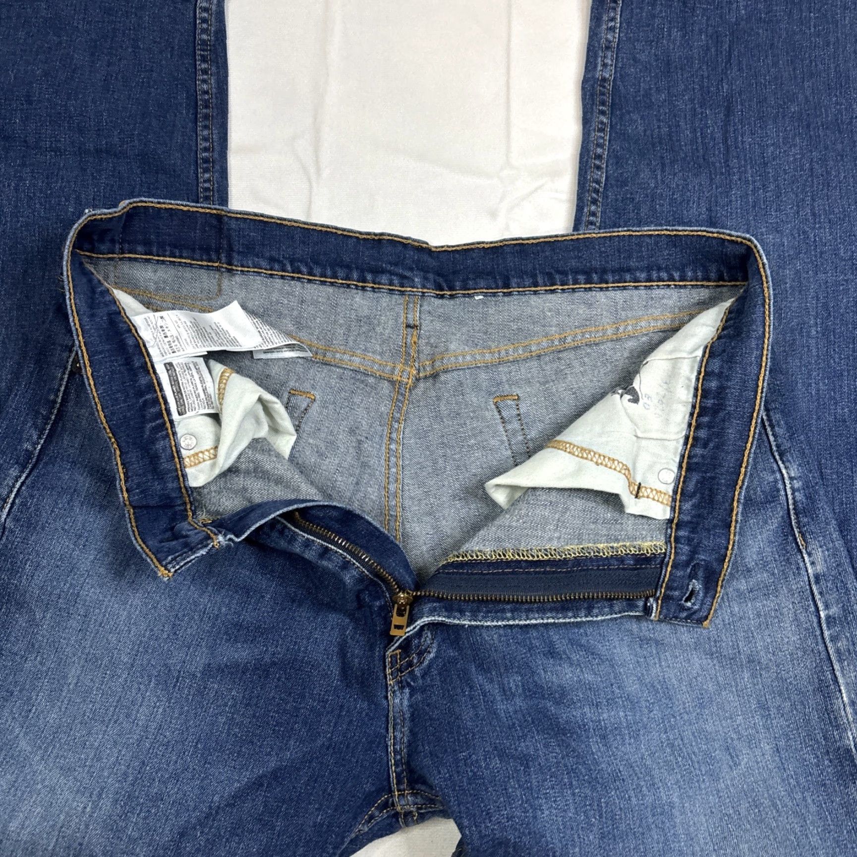 Levi's Levi's 505 Jeans Medium Wash Men Adult 36x30 Straight Leg Blue Denim Regular Pocket Coin 90s? Size US 36 / EU 52 - 6 Thumbnail