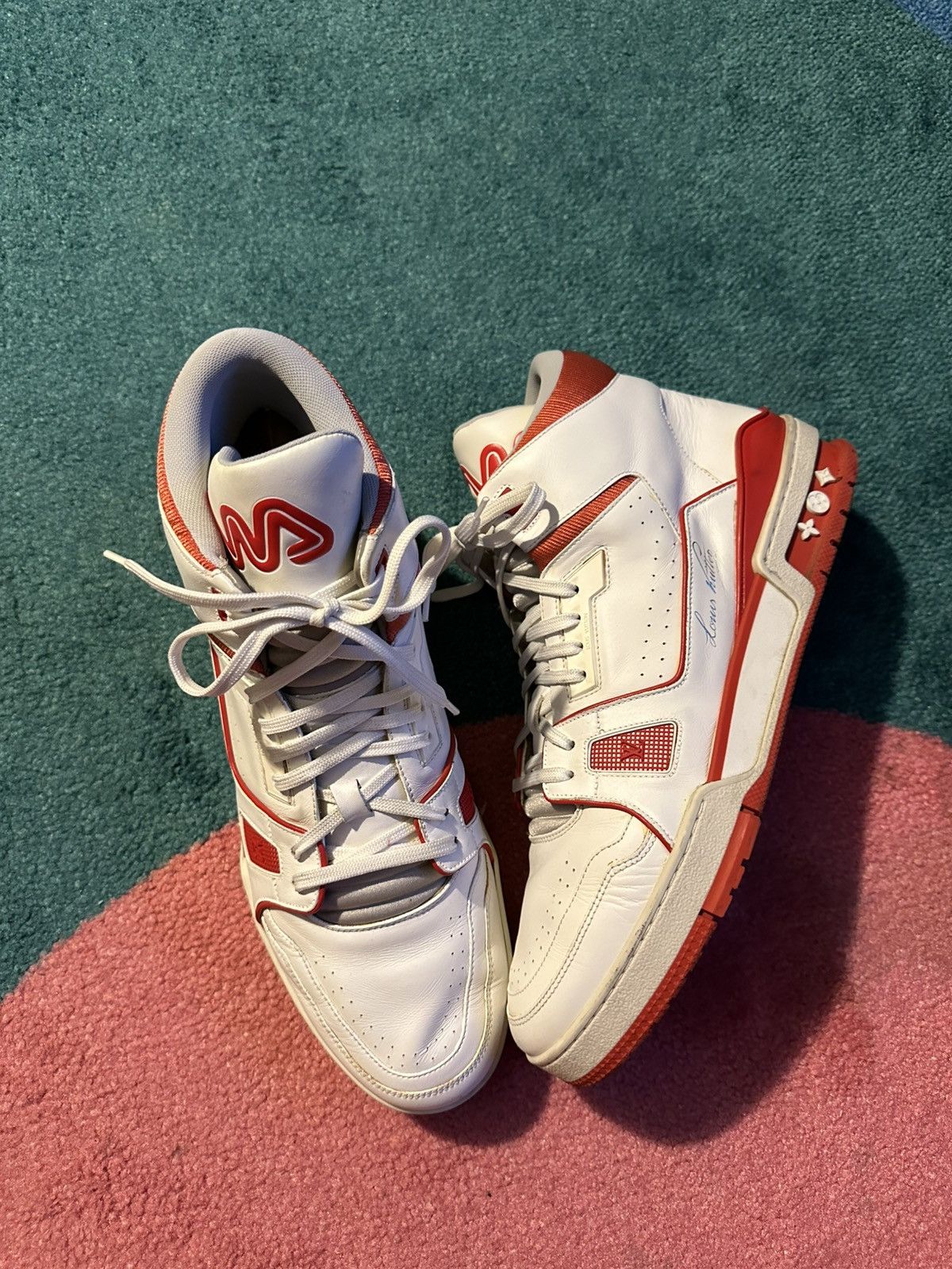 Louis Vuitton Louis Vuitton LV Trainer Mid White Red Size US 11 / EU 44 - 1 Thumbnail