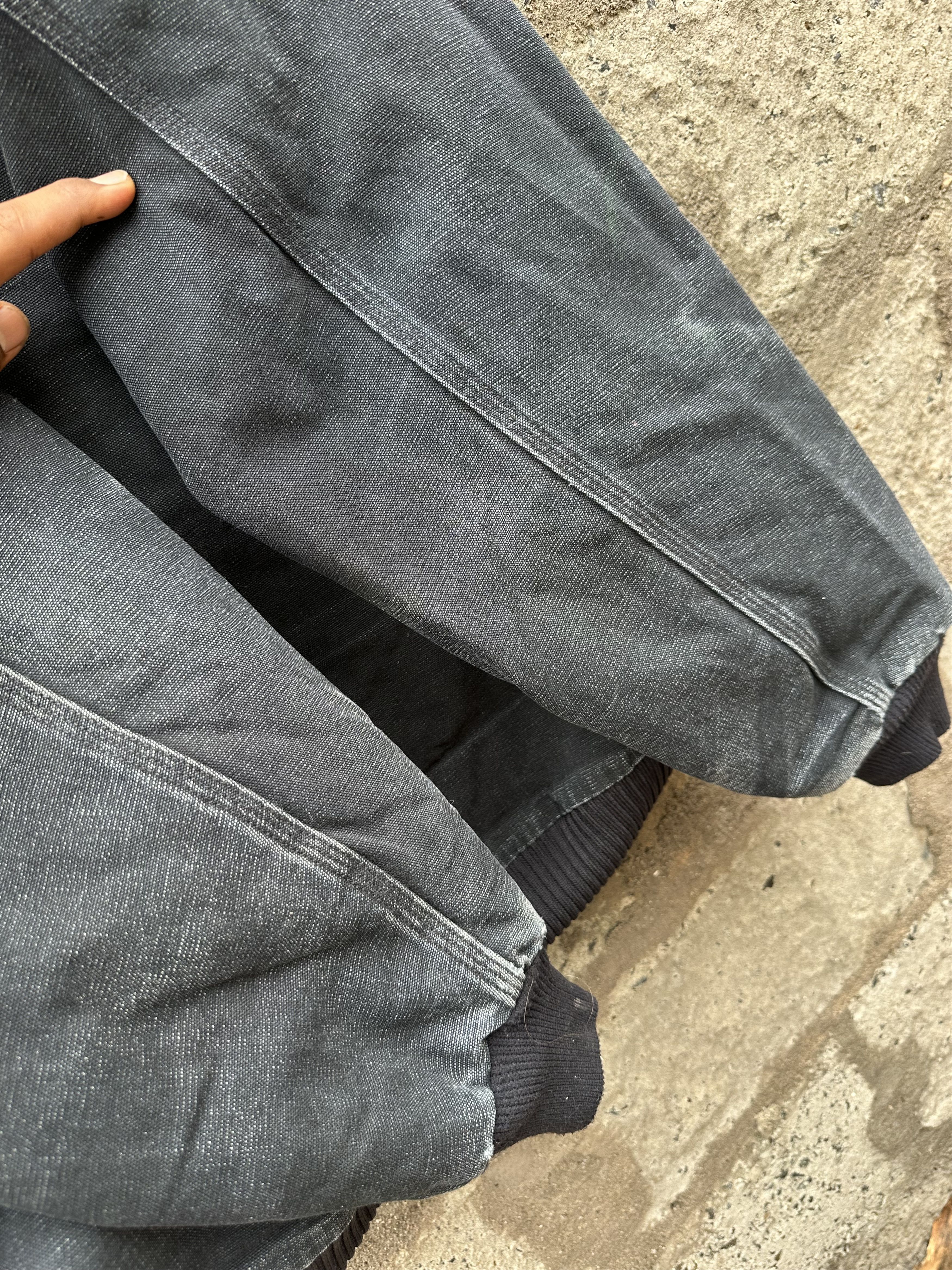 Carhartt × Vintage Vintage 90s Carhartt J140 Faded Black Hooded Work Jacket Size US L / EU 52-54 / 3 - 8 Thumbnail