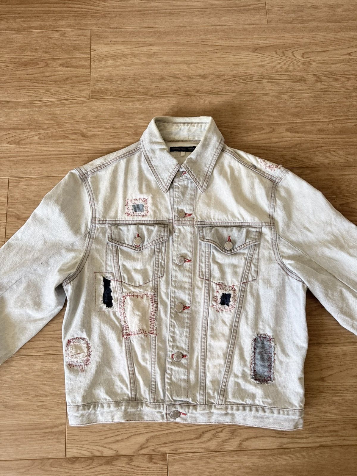 Alexander McQueen Alexander McQueen 90s patchwork denim jacket Size US S / EU 44-46 / 1 - 1 Thumbnail