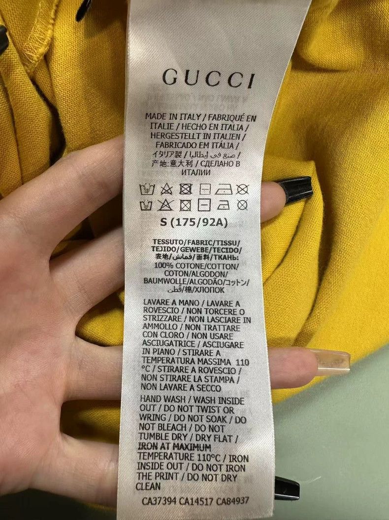 Gucci GucciYellow letter logo short sleeves 2503-Nextarrow Size US S / EU 44-46 / 1 - 5 Thumbnail