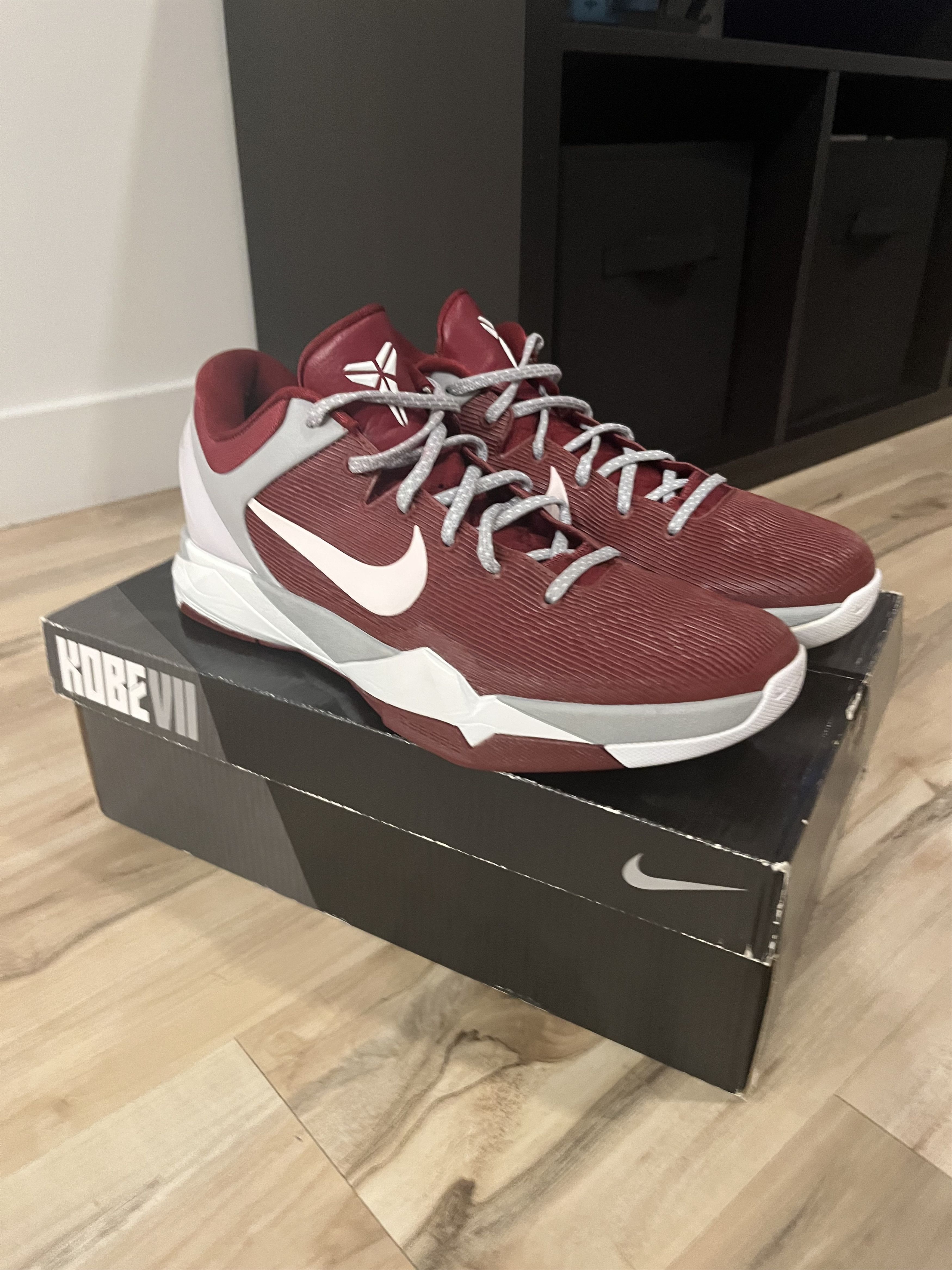 Nike Nike Kobe 7 Lower Merion Aces Size US 11.5 / EU 44-45 - 4 Thumbnail