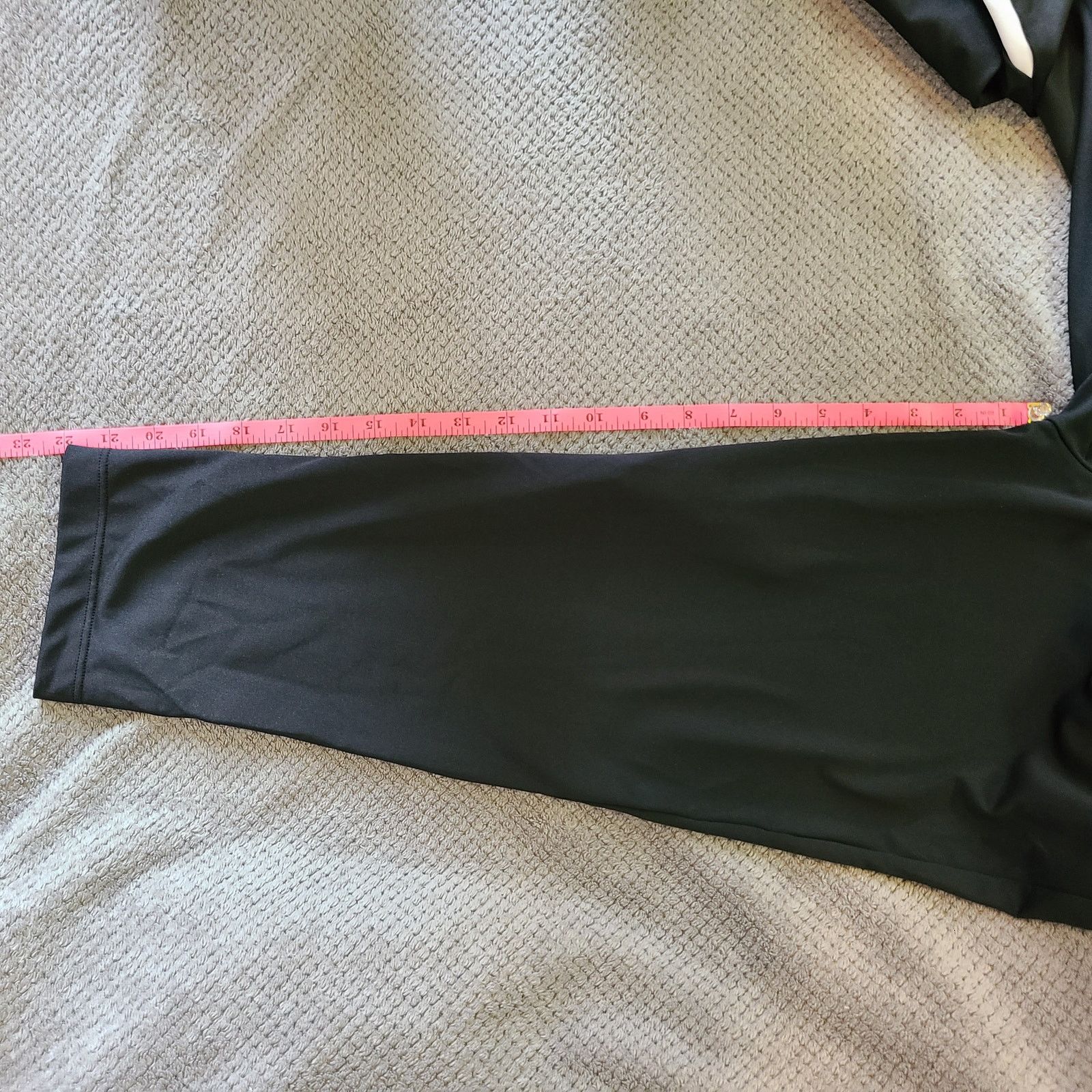 Nike Nike Women's Large Black Capri w/ White Trim - 32"W 22"L Size 32" / US 10 / IT 46 - 7 Thumbnail