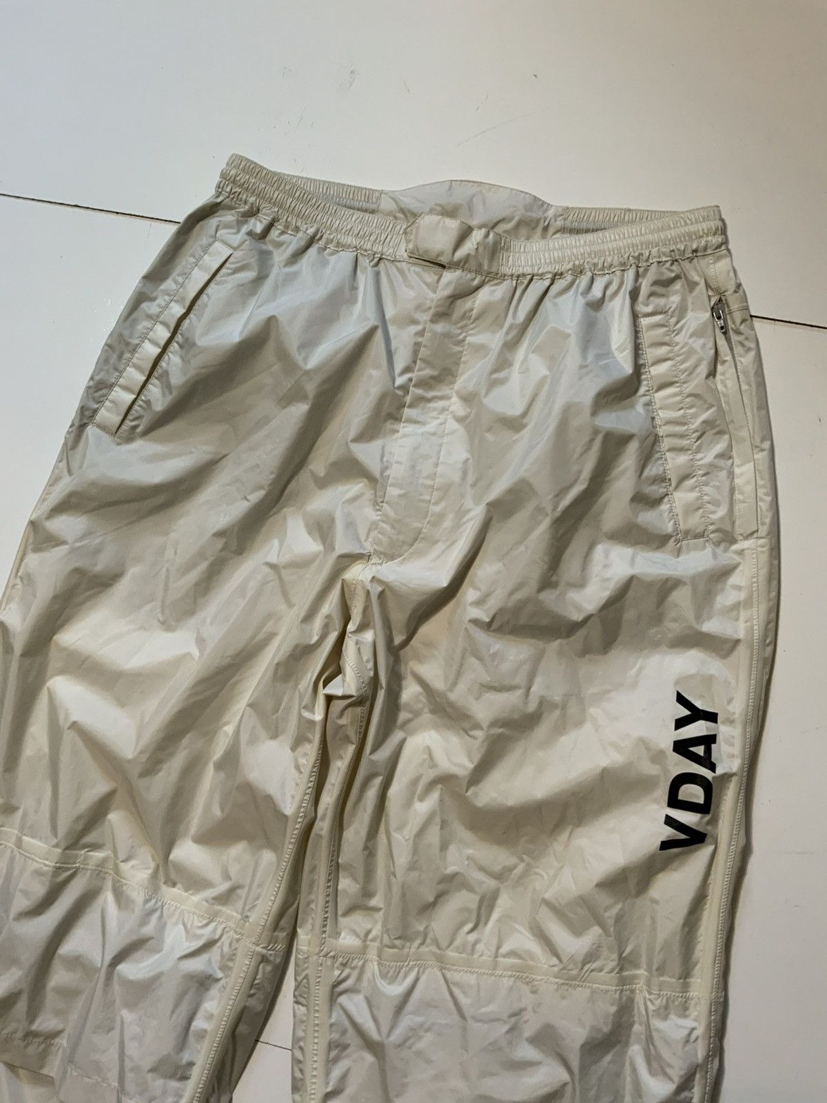 Other Srixon V Day Golf Windbreaker 2PC Set Rain Tracksuit Size US L / EU 52-54 / 3 - 19 Thumbnail