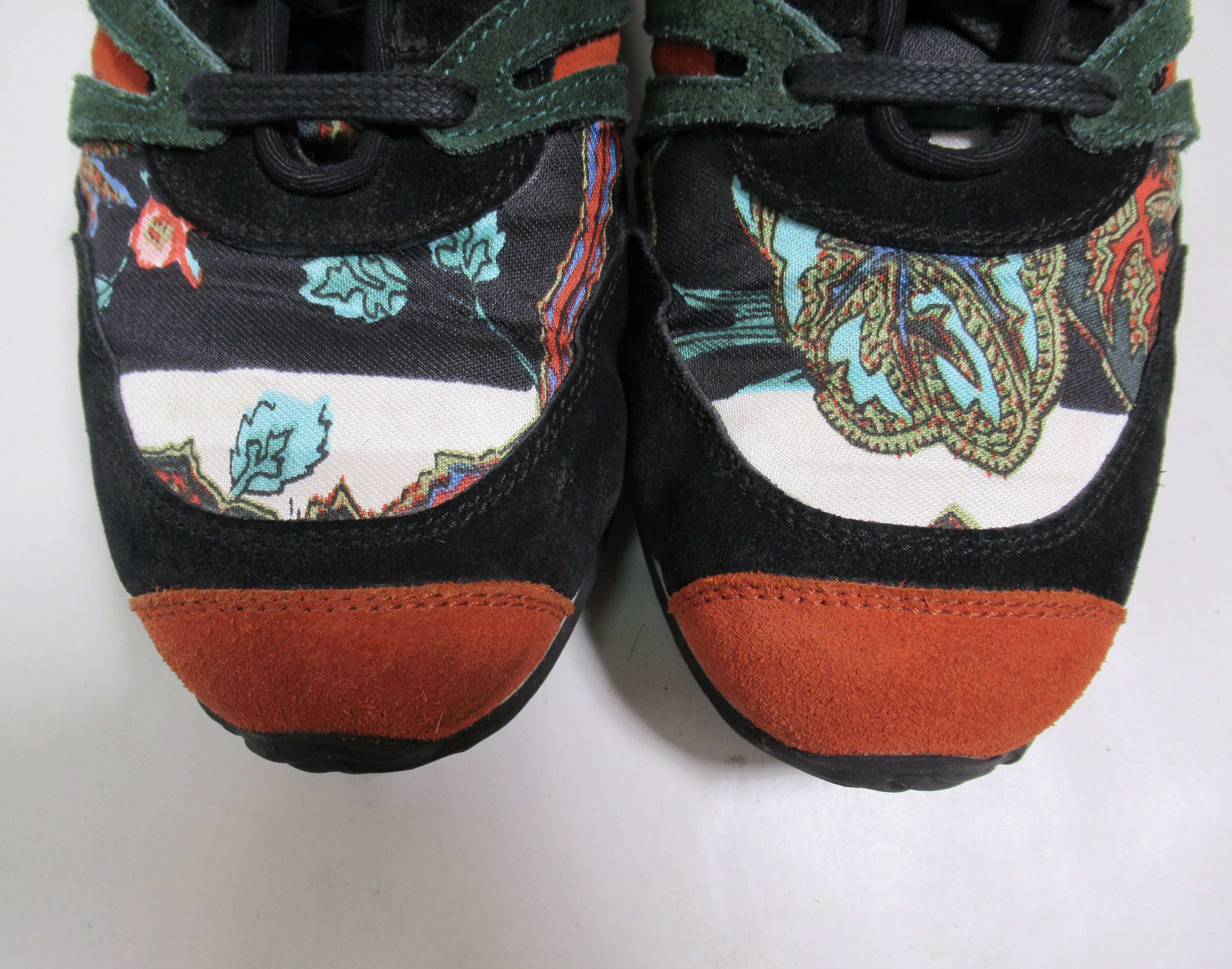 Balenciaga Balenciaga Women's Multicolor Fabric Suede Leather Sneaker Size US 8.5 / IT 38.5 - 12 Thumbnail
