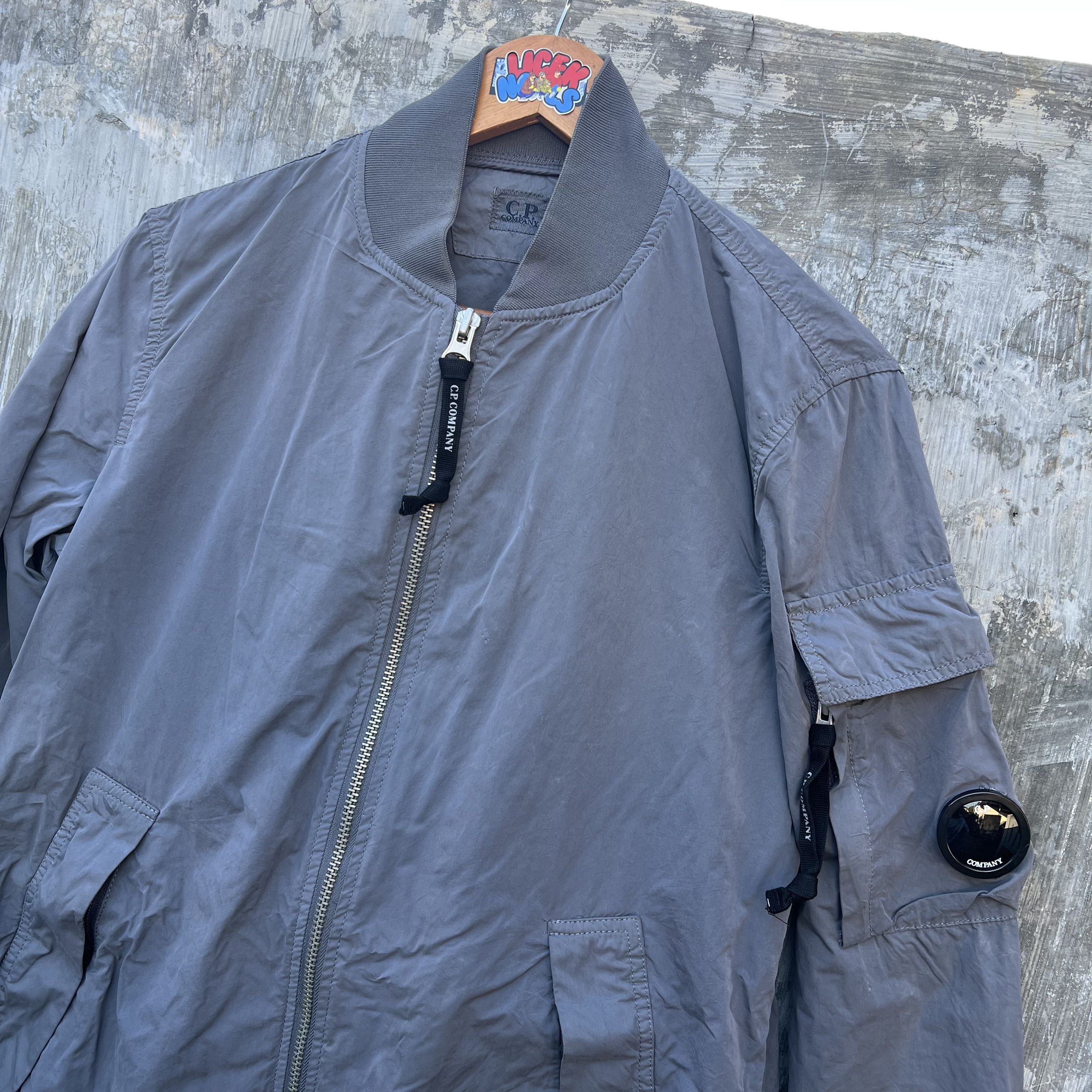 C.P. Company CP company arm lens Long bomber Size US M / EU 48-50 / 2 - 2 Thumbnail