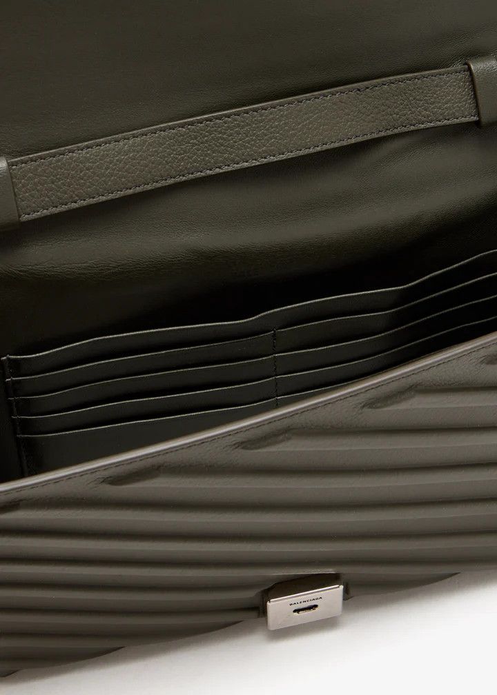 Balenciaga o1srvl11e0825 Size: OS / Car Flap Bag With Strap in Green Size ONE SIZE - 5 Thumbnail