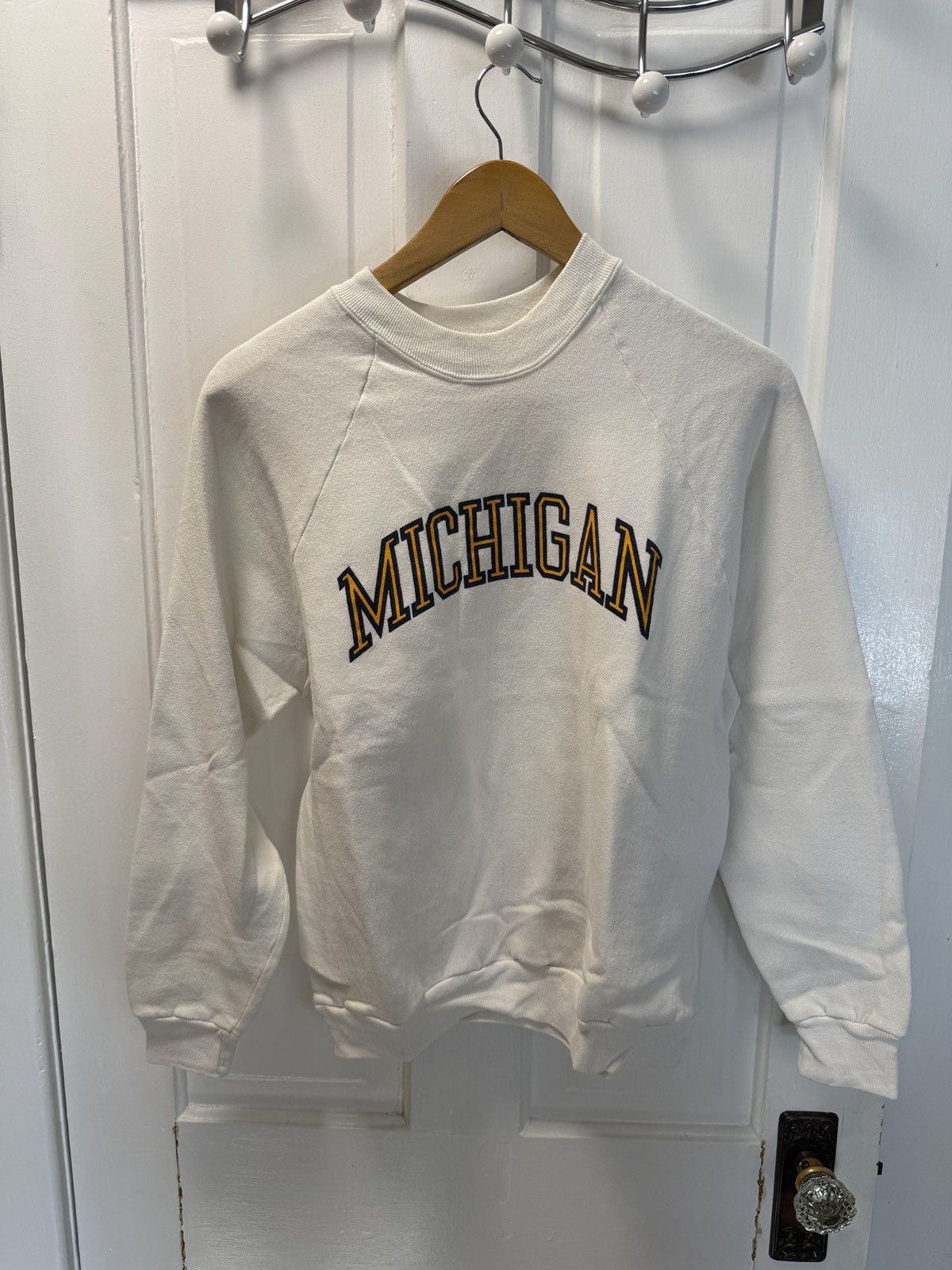 Vintage Vintage 80s Collegiate “Michigan” Raglan Size US S / EU 44-46 / 1 - 1 Thumbnail